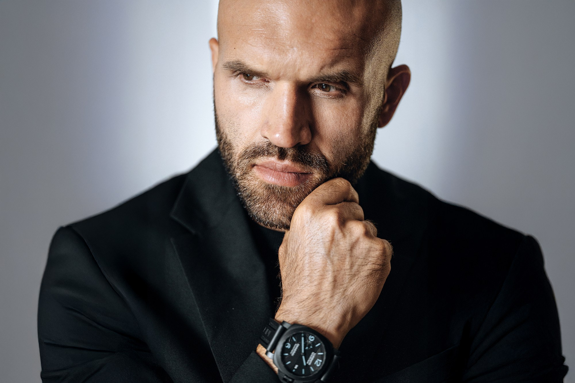 Портретный фотограф в Москве — личные и бизнес-задачи | Денис Карелов