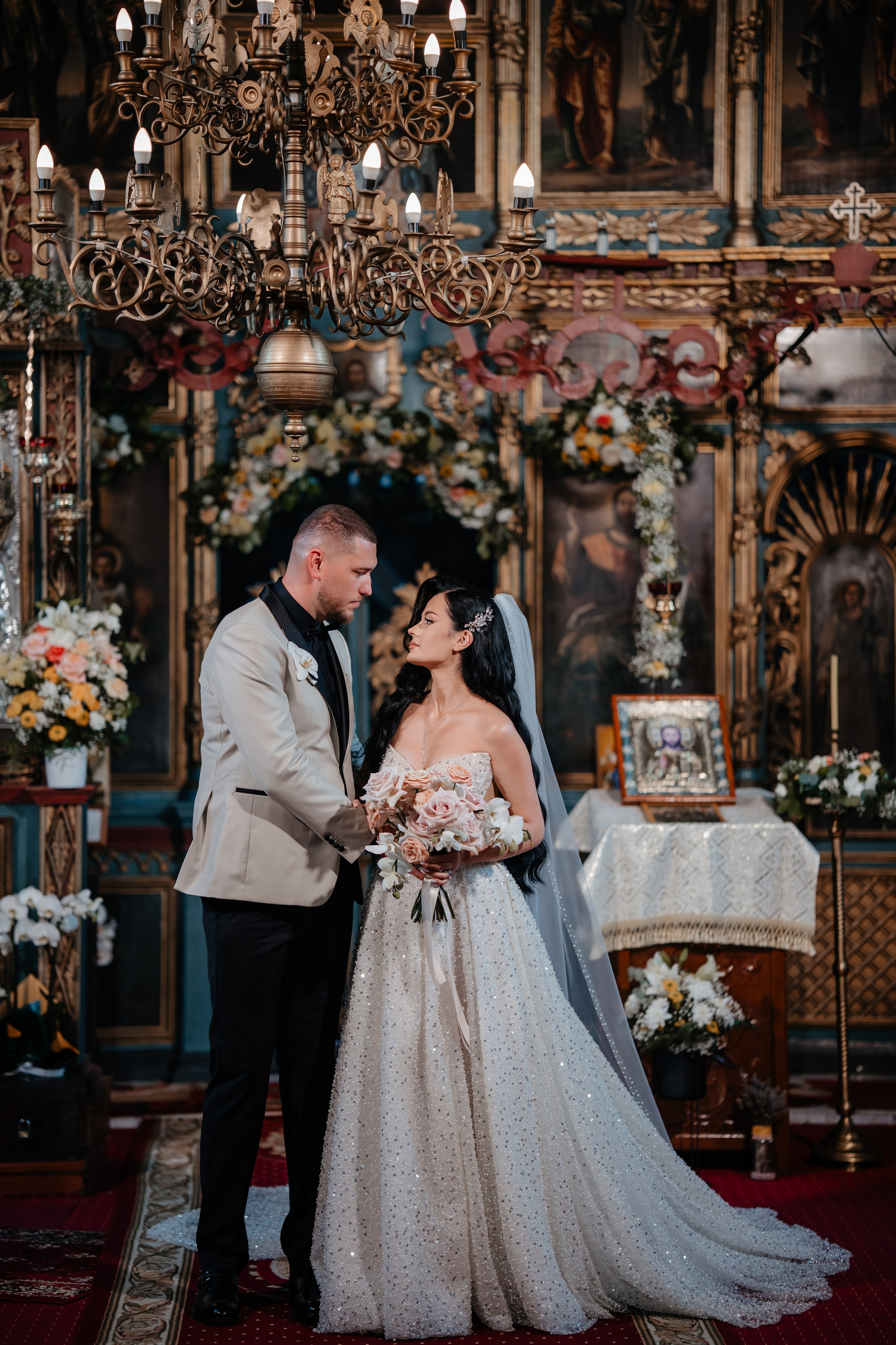 Catalina & Remus. Raw Studio. Fotograful tau de nunta!