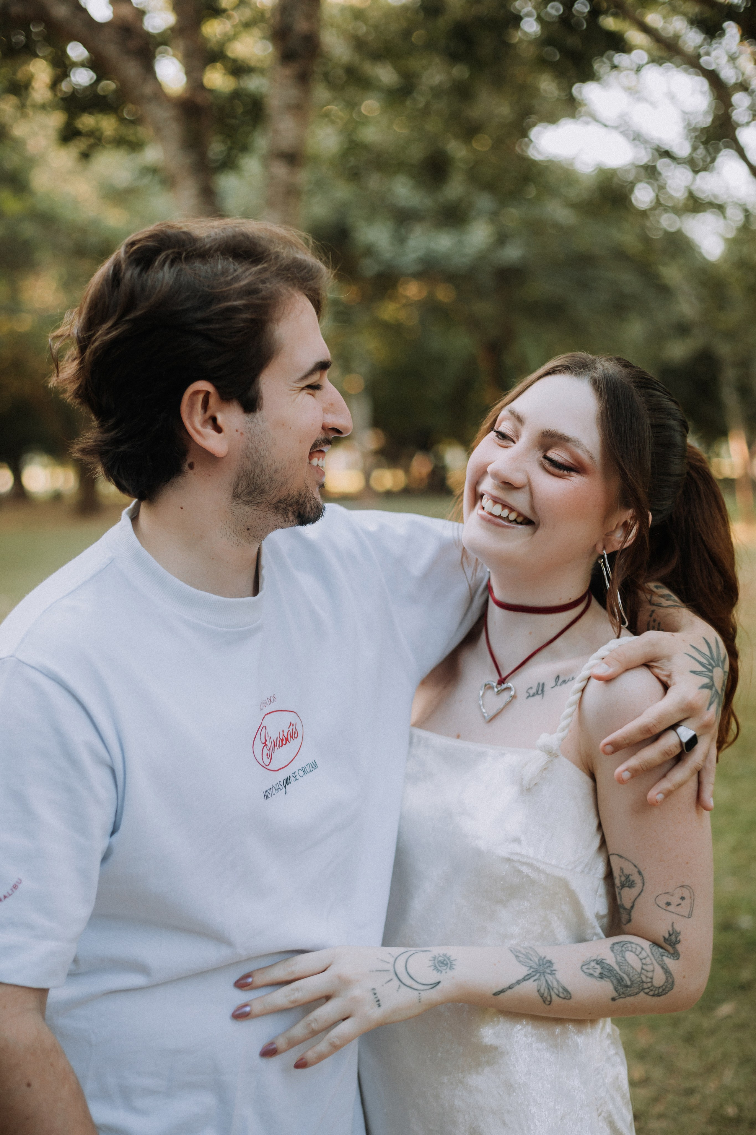 Ensaio de casal realizado no Parque da Pampulha, em Belo Horizonte/Minas Gerais.