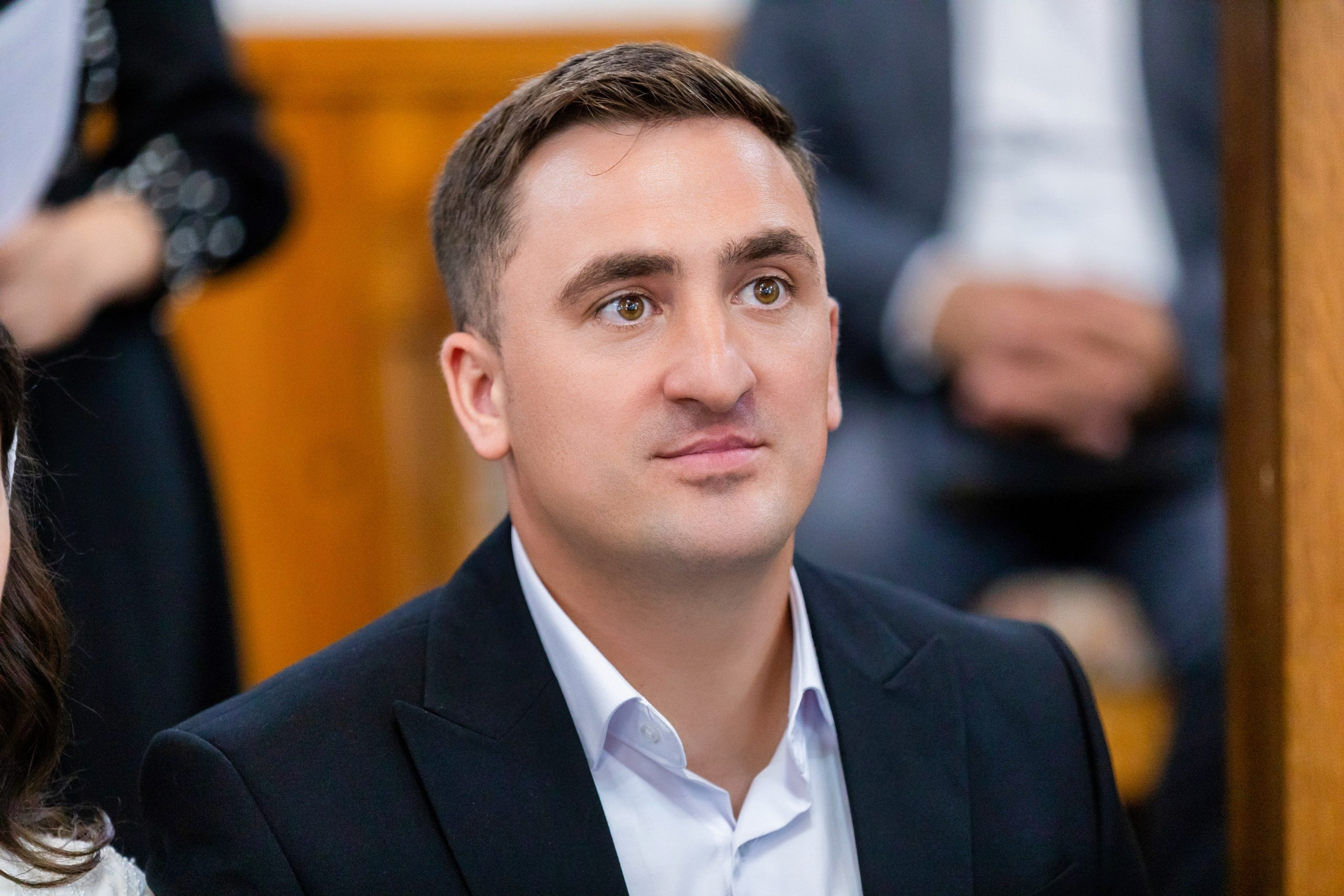 botez Luca Nectarie 22 februarie 2026 fotograf profesionist • fotograf botez Botoșani Luca Nectarie biserică • părinți Răzvan și Ramona botez copil emoții familie • nași Marin și Rodica botez copil fotografie profesională • detalii botez lumânare cristelniță biserică România • copil Luca Nectarie în brațe la botez moment emoționant • familie fericită la botez copil fotograf Alin Chirilă • fotografie botez naturală lumină caldă biserică • portret copil botez Luca Nectarie fotograf profesionist • momente autentice botez România familie și nași • slujbă botez copil imagini emoționante biserică • fotograf botez Iași și Botoșani Alin Chirilă - nunta--fotograf-profesionist-botosani - fotografie-nunta-romantica - imagini-nunta-in-natura-alin-chirila-fotograf - fotografii-cuplu-indragostit-nunta-botosani - sedinta-foto-miri-andrei-iustina-alinofotostudio - amintiri-din-nunta-realizate-de-fotograf-profesionist - povestea-nuntii-andrei-si-iustina-in-imagini-alinofotostudio-fotograf evenimente- evenimente Botoșani -fotograf Suceava - fotograf Iași- servicii foto. servicii foto Botoșani. servicii foto video Botoșani. otograf-nunta-botosani-fotograf nunta. fotograf evenimente. fotograf nunta Botoșani. Alin chirila. Alin chirila fotograf. Alinofotostudio.- servicii foto. servicii foto Botoșani. servicii foto video Botoșani. fotograf nunta. fotograf evenimente. fotograf nunta Botoșani. Alin chirila. Alin chirila fotograf. Alinofotostudio.fotograf stare civilă,poze stare civilă,album foto stare civilă,servicii foto suceava,fotograf evenimente suceava,fotograf nuntă suceava,poze cununie civilă,ședință foto stare civilă,sesiune foto suceava,fotograf profesionist suceava,fotograf botosani,stare civila botosani,alinofotostudio,alin chirila fotograf.servicii foto. servicii foto Botoșani. servicii foto video Botoșani. fotograf nunta. fotograf evenimente. fotograf nunta Botoșani. Alin chirila. Alin chirila fotograf. Alinofotostudio.fotograf stare civilă,poze stare civilă,album foto stare civilă,servicii foto suceava,fotograf evenimente suceava,fotograf nuntă suceava,poze cununie civilă,ședință foto stare civilă,sesiune foto suceava,fotograf profesionist suceava,fotograf botosani,stare civila povestitor prin fotografiebotosani,alinofotostudio,alin chirila fotograf,servicii foto. servicii foto Botoșani. servicii foto video Botoșani. fotograf nunta. fotograf evenimente. fotograf nunta Botoșani. Alin chirila. Alin chirila fotograf. Alinofotostudio.fotograf stare civilă,poze stare civilă,album foto stare civilă,servicii foto suceava,fotograf evenimente suceava,fotograf nuntă suceava,poze cununie civilă,ședință foto stare civilă,sesiune foto suceava,fotograf profesionist suceava,fotograf botosani,stare civila botosani,alinofotostudio,alin chirila fotograf,cununie religioasă botoșani,andreea și neculai,capela militară botoșani,foto conacul zăicești,fotograf nuntă botoșani,fotograf cununie religioasă,foto evenimente botoșani,poze cununie capela militară,ședință foto zăicești,fotograf profesionist botoșaniMire și mireasă – Sergiu & Liliana – ziua nunții, 2024 - Emoții în ziua nunții – Sergiu și Liliana - Dansul mirilor – fotografie artistică nuntă 2024 - Sedinta foto romantică în natură – Sergiu & Liliana - Rochia de mireasă și detalii de nuntă elegan-Album de cununie civilă Florin și Anda – Fotografii profesionale realizate de Alin Chirilă în Botoșani -fotograf prin fotografie-Ședință foto Trash the Dress pe muntele Rarău cu Iulian și Iuliana – fotografie de cuplu, natură montană, emoție autentică surprinsă de Alin Chirilă, povestitor prin fotografie.- "Iulian și Iuliana pe crestele Rarăului – fotografie Trash the Dress în natură" - "Cuplu îmbrățișat la apus pe muntele Rarău – ședință foto după nuntă" - "Rochie de mireasă în vânt pe munte – Trash the Dress Rarău-1. Iulian și Iuliana pe muntele Rarău – ședință foto Trash the Dress în natură, cu peisaj montan spectaculos 2. Cuplu în îmbrățișare pe Rarău – emoție autentică surprinsă după nuntă 3. Rochie de mireasă în bătaia vântului – fotografie artistică Trash the Dress în munți 4. Mire și mireasă privind spre orizont – dragoste și libertate pe muntele Rarău 5. Iuliana zâmbind în rochia de mireasă – portret în natură, Trash the Dress 6. Iulian ținându-și mireasa de mână – ședință foto romantică pe munte 7. Detaliu cu rochia pe stâncă – estetică naturală Trash the Dress Rarău 8. Cuplu în mers pe poteca Rarăului – fotografie simbolică de după nuntă 9. Apus de soare pe Rarău în spatele mirilor – imagine de poveste Trash the Dress 10. Iulian și Iuliana râzând împreună – momente autentice surprinse de Alin Chirilă, povestitor prin fotografie-fotograf-nunta-cerbu-botosan trash-the-dress-botosani Alin Chirilă Fotograf – fotograf de nuntă Botoșani-fotograf nuntă Botoșani-fotograf nuntă Cerbu Botoșani-fotograf profesionist nuntă Botoșani-fotografie de nuntă Botoșani-fotograf evenimente Botoșani-fotograf nuntă Moldova-fotograf trash the dress Botoșani - fotograf pregătirea mirilor Botoșani -fotograf ceremonie religioasă nuntă-fotograf petrecere nuntă Botoșani- fotograf nuntă Botoșani pregătirea mirelui- pregătirea mirelui fotografie nuntă Cerbu Botoșani-fotograf nuntă Botoșani pregătirea miresei -mireasă pregătiri nuntă Cerbu Botoșani-fotograf nuntă Botoșani nașii mirilor-ceremonie religioasă nuntă Cerbu Botoșani-fotograf nuntă Botoșani ceremonie religioasă biserică-petrecere nuntă Cerbu Botoșani invitați dans-fotograf nuntă Botoșani petrecere restaurant-ședință foto trash the dress-fotograf trash the dress Botoșani ședință foto după nuntă-Fotograf nuntă Botoșani – galerie foto reală de la evenimente stare civilă Sebi și Claudia Copălău • cununie civilă Primăria Copălău Botoșani • miri emoționați la starea civilă • semnarea actelor cununie civilă • fotografii naturale stare civilă Botoșani • familie și prieteni la cununie civilă • cadre emoționale cununie civilă • fotograf profesionist Botoșani eveniment stare civilă Sebi și Claudia la Primăria Copălău Botoșani fotograf evenimente • fotograf cununie civilă Copălău Botoșani cadre naturale și emoționale • fotograf profesionist Botoșani stare civilă Sebi și Claudia • momente autentice cununie civilă Copălău fotograf Alin Chirilă • fotografii emoționale stare civilă în județul Botoșani• fotograf nunta Oana si Ionut juraminte emotii reale • mireasa Oana juraminte nunta fotografie profesionala • mire Ionut citind juraminte nunta eleganta • juraminte nunta emotionante Oana si Ionut fotograf • fotograf nunta Botosani momente autentice juraminte • mireasa cu emotii in timpul juramintelor nunta • mire elegant costum bej juraminte nunta • fotografii nunta premium cuplu indragostit Romania • momente reale nunta juraminte fotografie artistica • sedinta foto nunta juraminte in aer liber • fotograf profesionist nunta cadre emotionante • cuplu miri juraminte iubire si credinta • detalii nunta eleganta decor floral alb verde • fotografie nunta stil fine art juraminte • poveste de dragoste surprinsa in ziua nuntii