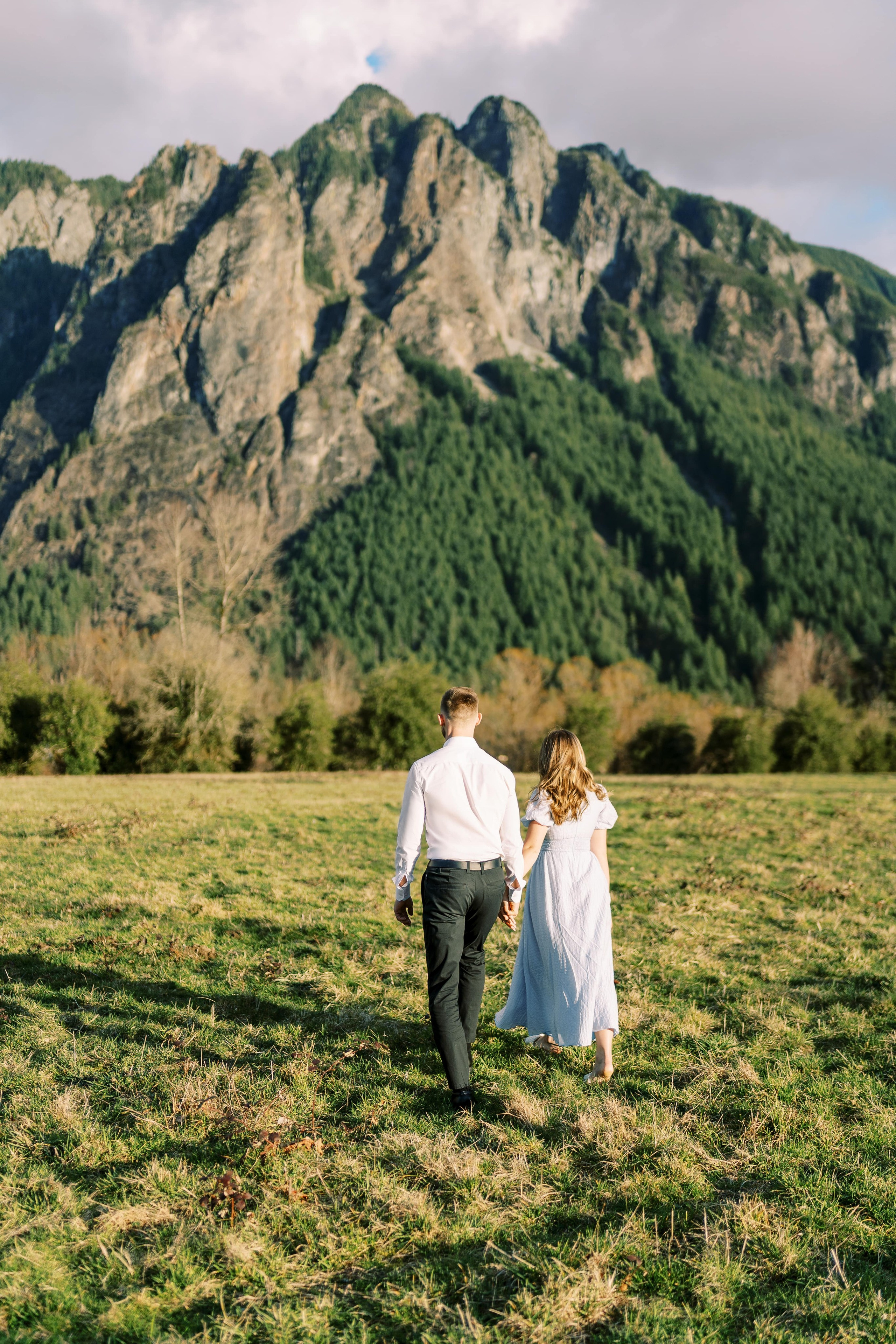 Engagement photo shoot/ Dmitry and Julia/ February 2024. North Bend, Washington. EVAN ARISTOV WEDDING PHOTOGRAPHY — Seattle Wedding Photographer