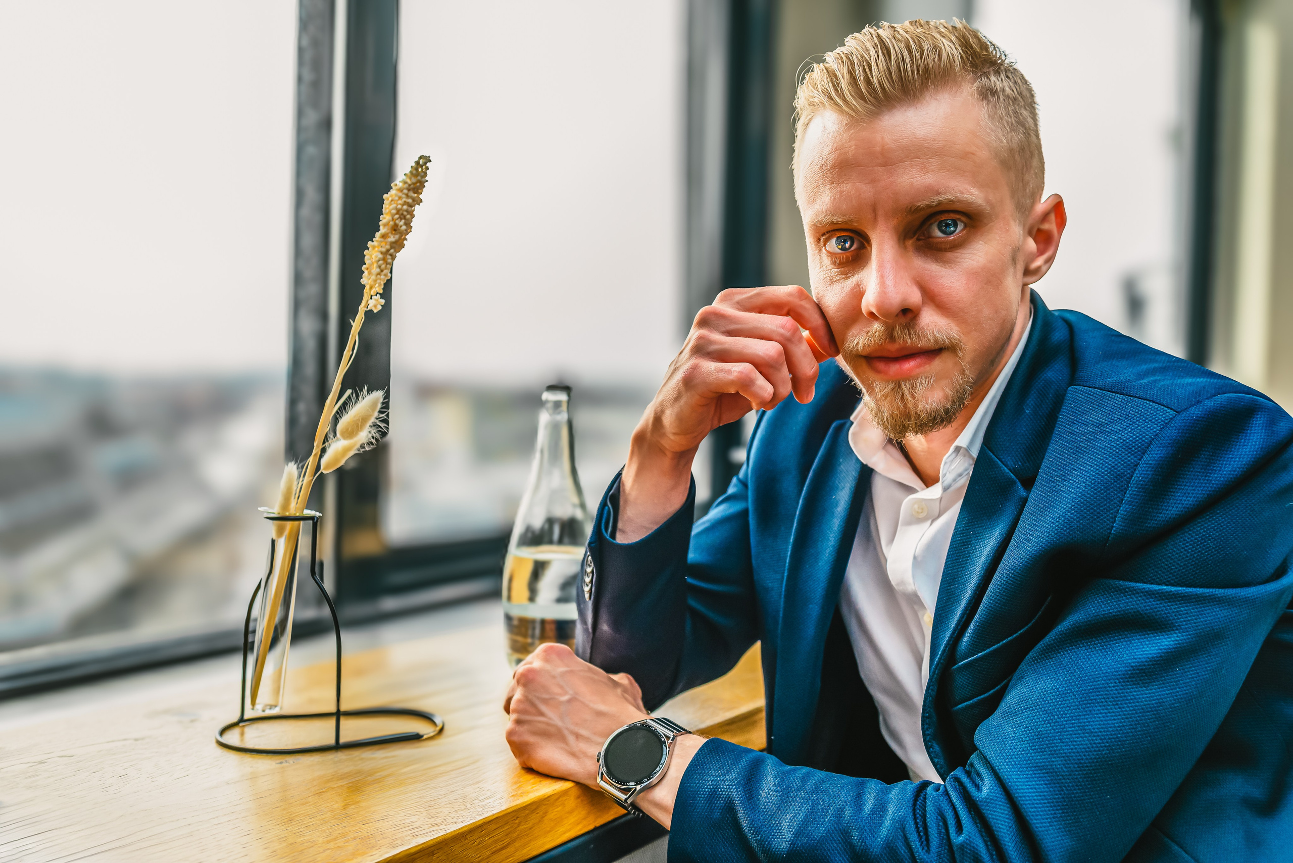 Despre Fotograf Cătălin Lazăr — Profesionist Evenimente. Cătălin Lazăr Photography — Fotografie de nuntă și evenimente premium în România și Europa