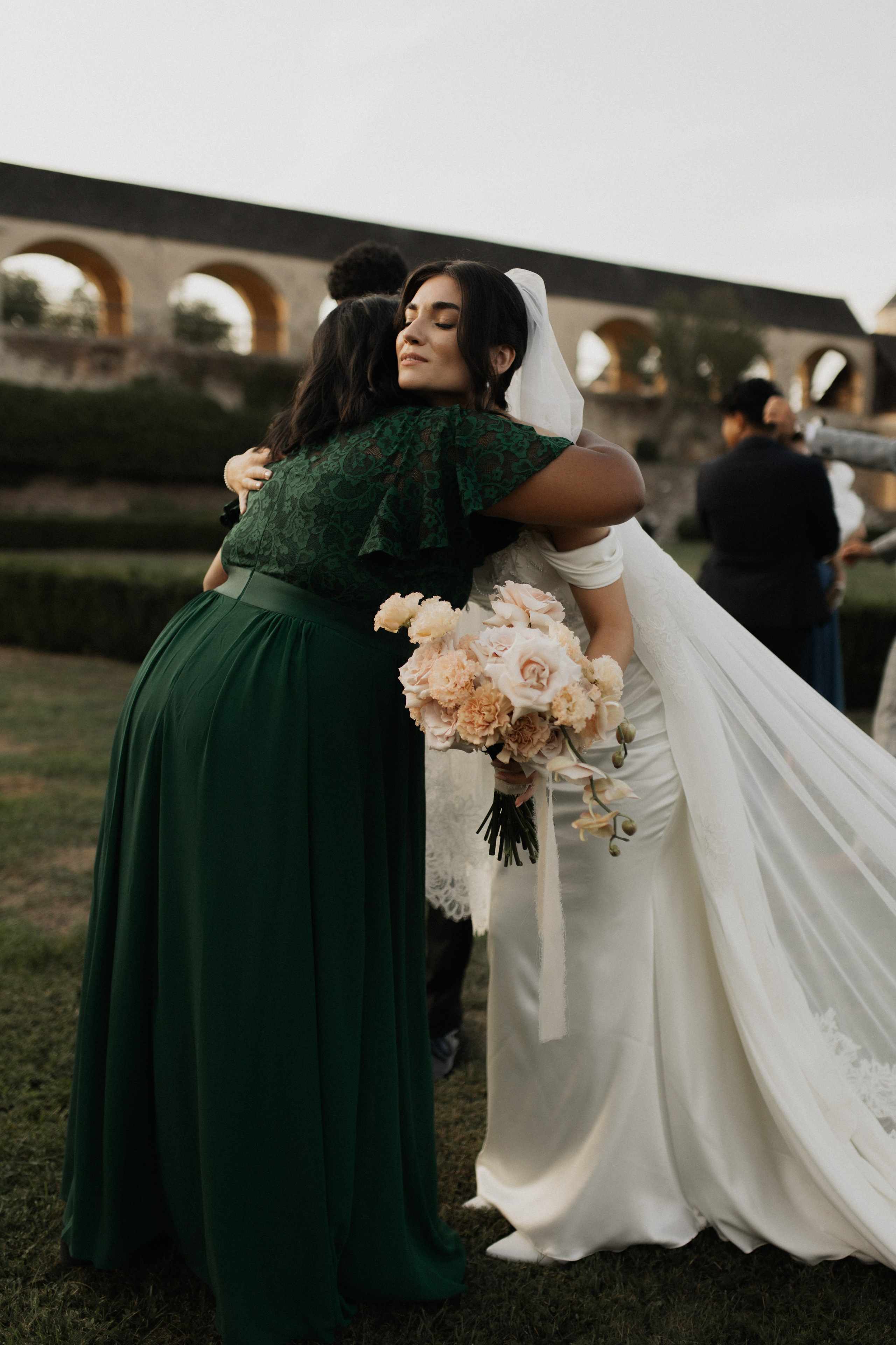 Elegant Castle Wedding in Austria | Alwin & Ruth’s Fairytale Celebration. Wedding photographer and videographer based in Timisoara, Romania