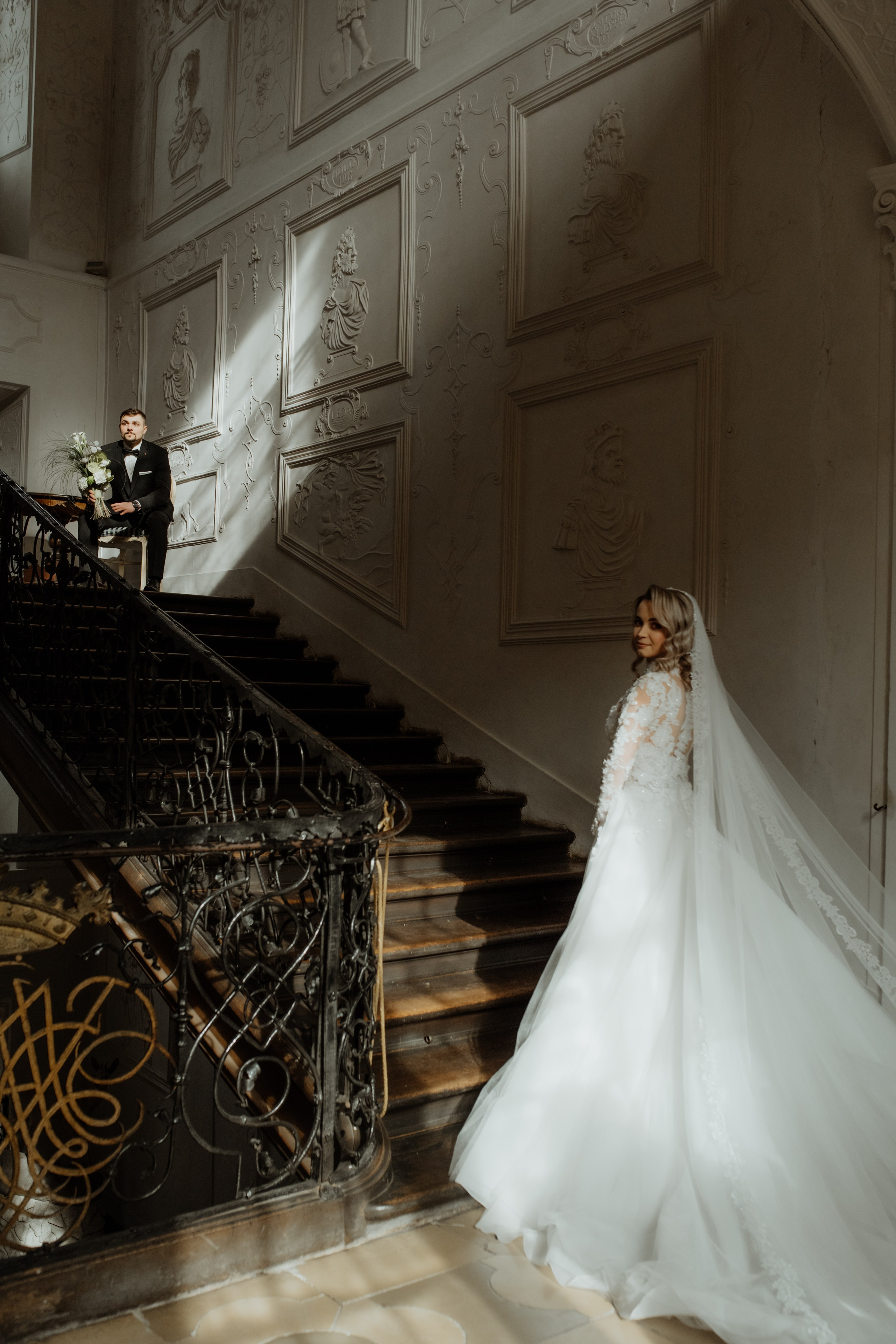 Hochzeit von Celine und Felix im Schloss Schilingsfürst. Anna Saribekyan – Beste Hochzeitsfotografin in Würzburg, Top 10 in Deutschland