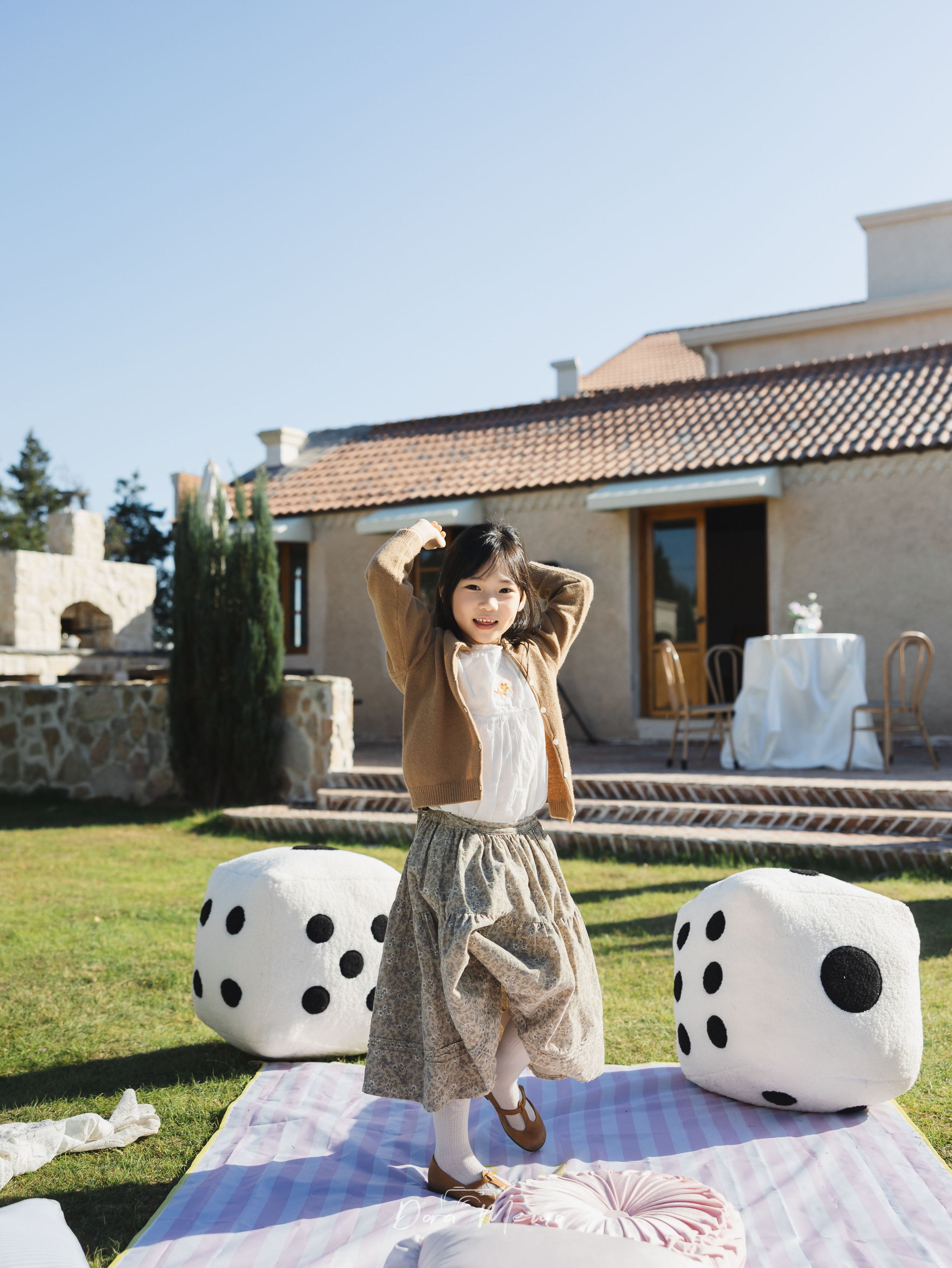 Outdoor 6th Birthday Photography | Documentary Family Session in Shanghai. Shanghai Family Photographer Dora