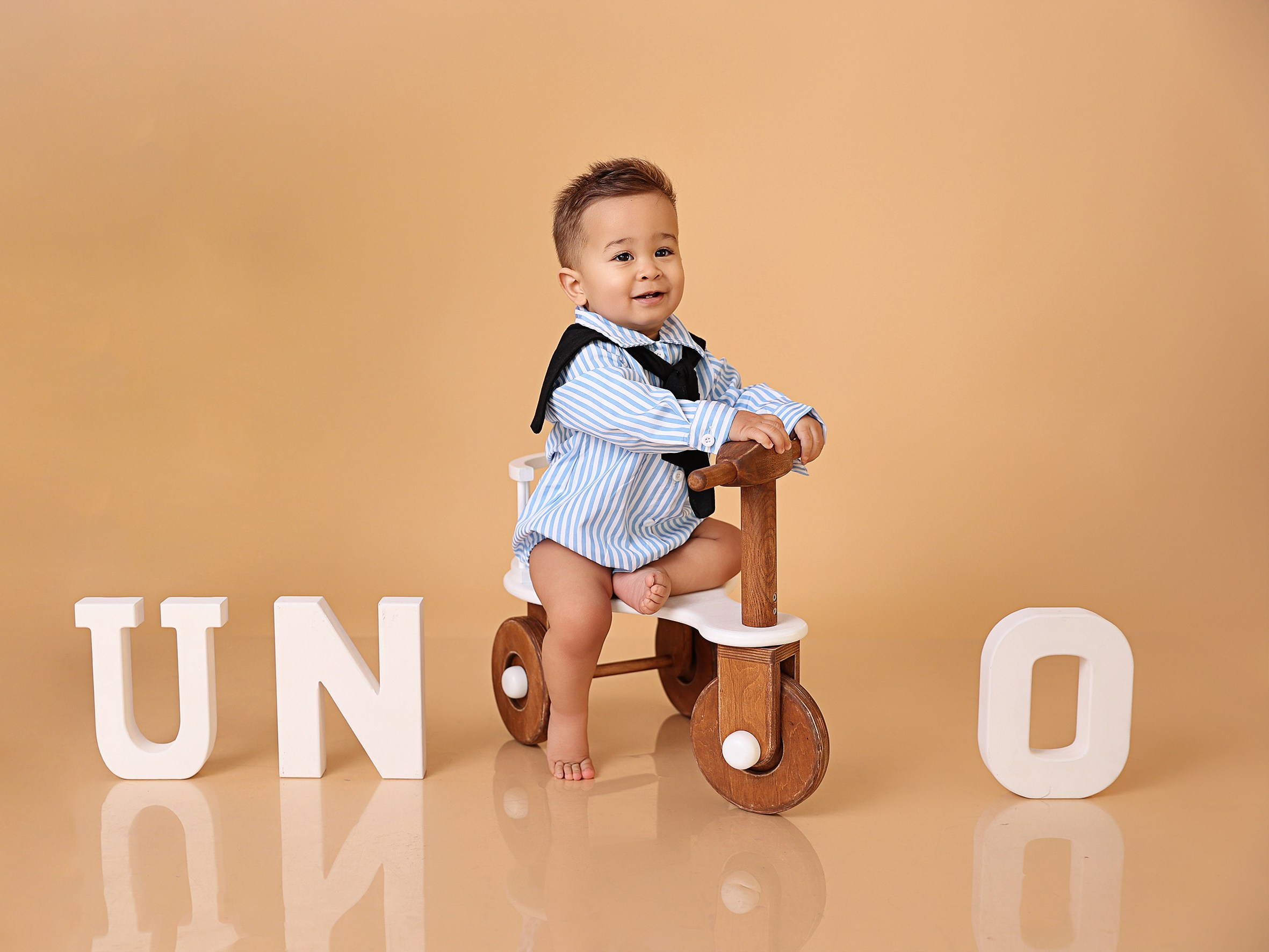 SMASH CAKE * cumpleaños. Fotografía de Eventos, Embarazo y Familiar en Pirineos