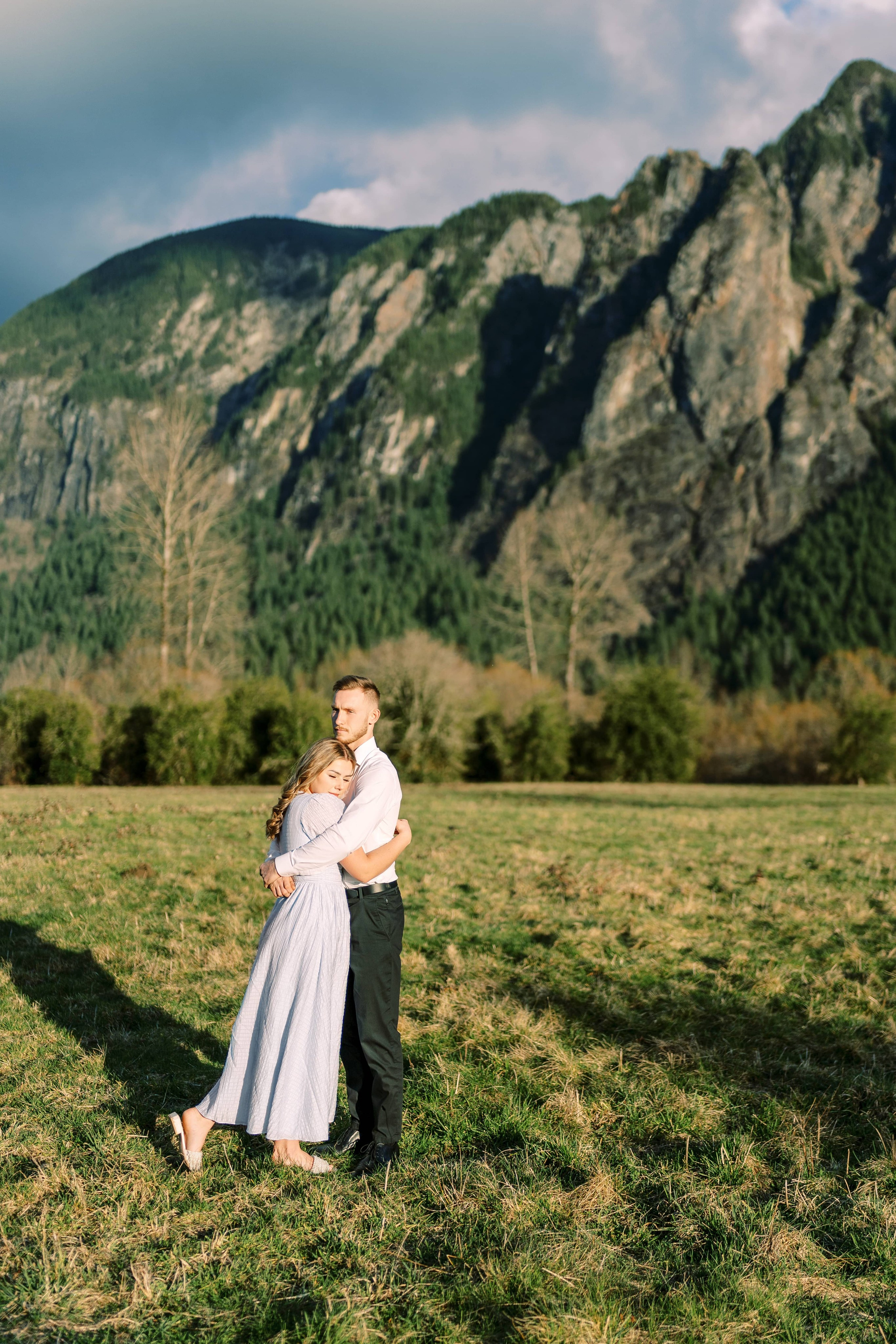 Engagement photo shoot/ Dmitry and Julia/ February 2024. North Bend, Washington. EVAN ARISTOV WEDDING PHOTOGRAPHY — Seattle Wedding Photographer