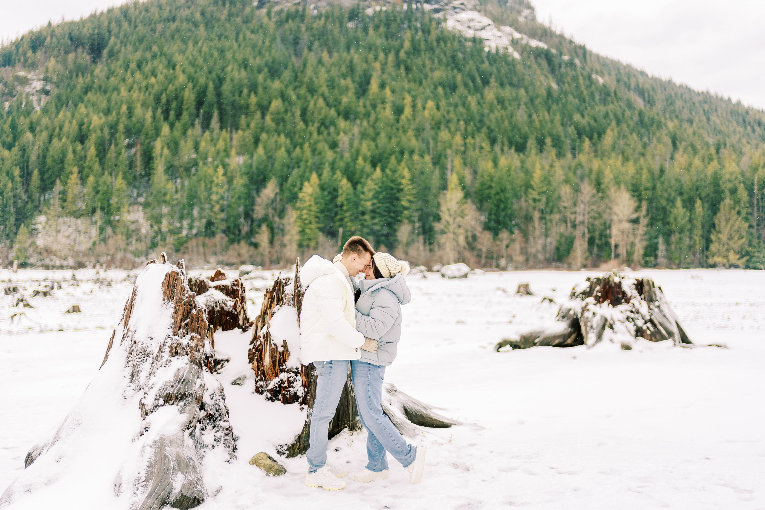 Irina & Bogdan / January 2024. Rattlesnake Lake, WA. EVAN ARISTOV WEDDING PHOTOGRAPHY — Seattle Wedding Photographer