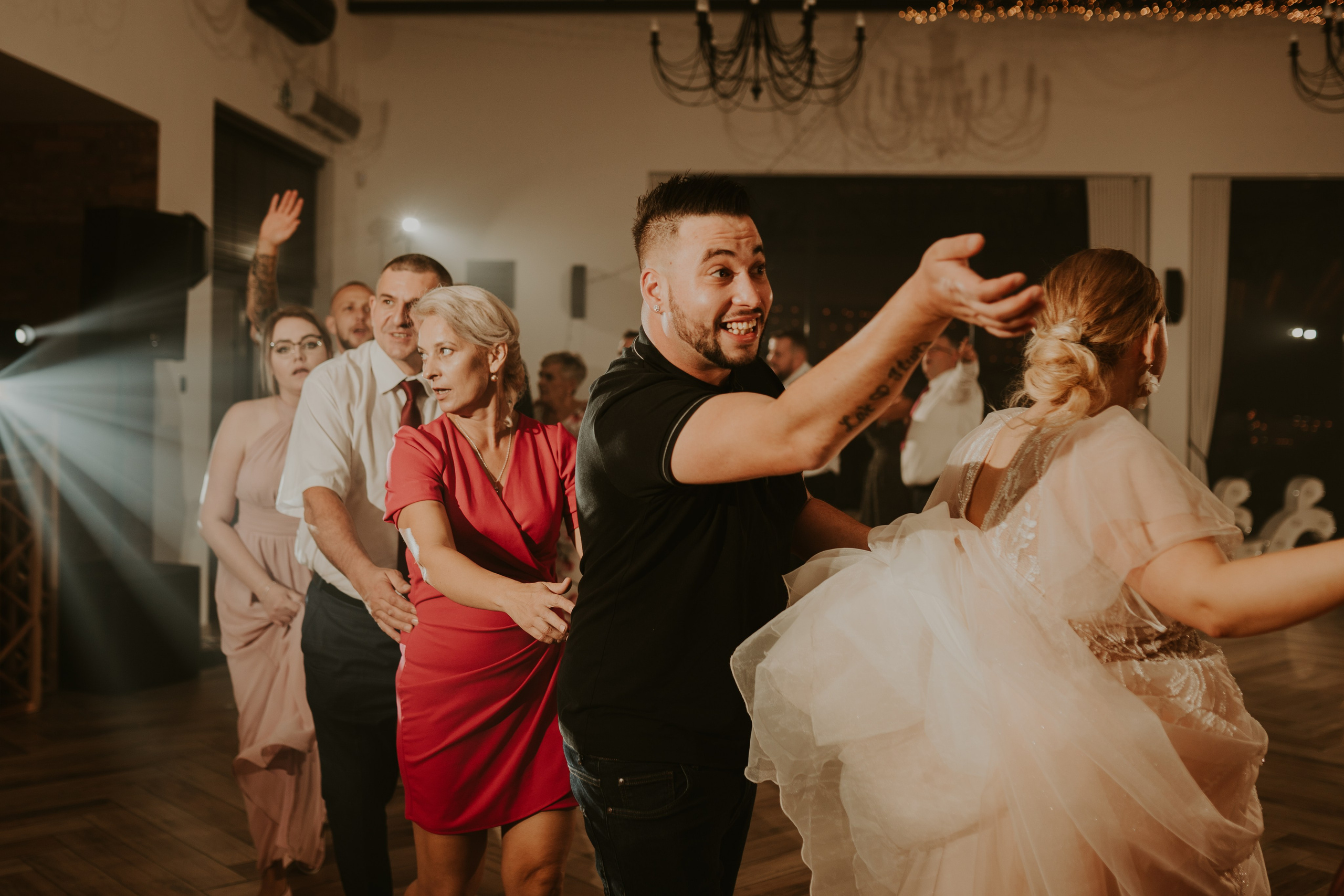 Trzy Drzewa: wspaniała uroczystość Wiktorii i Kamila. Karkowskafoto - fotografia miłości