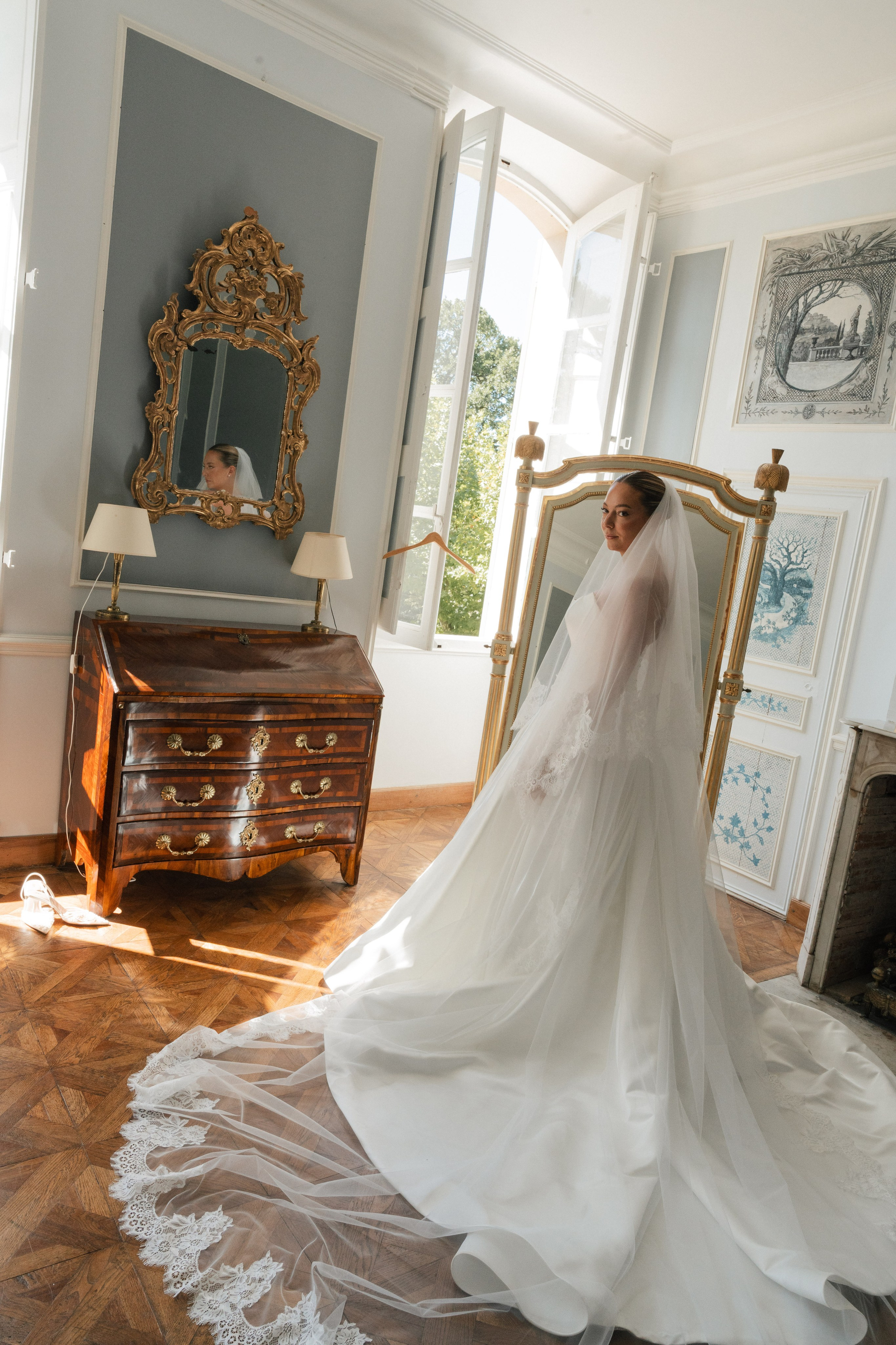 Lucy Hubert — Photographe de mariage à Paris et en France