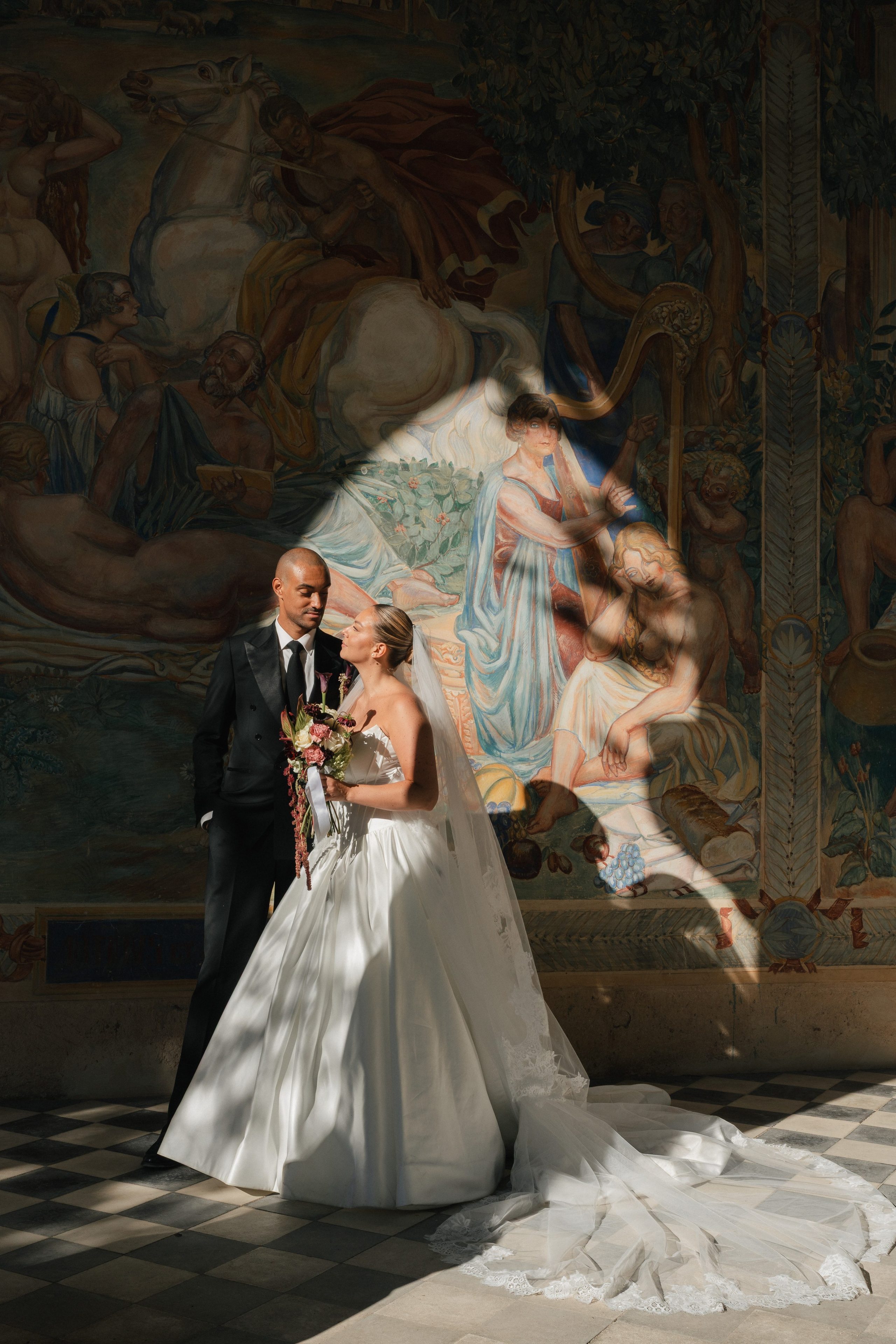 Lucy Hubert — Photographe de mariage à Paris et en France