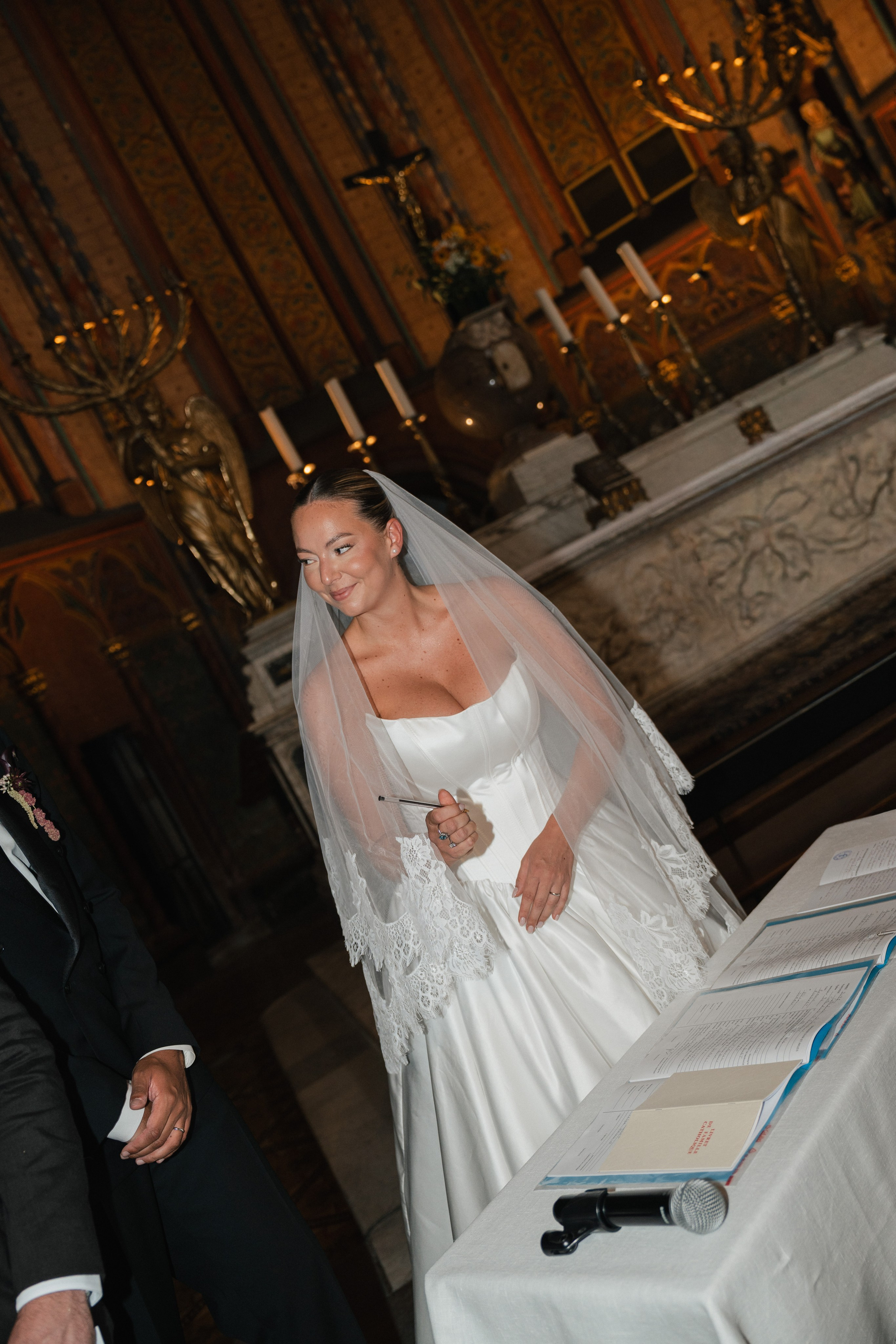 Lucy Hubert — Photographe de mariage à Paris et en France