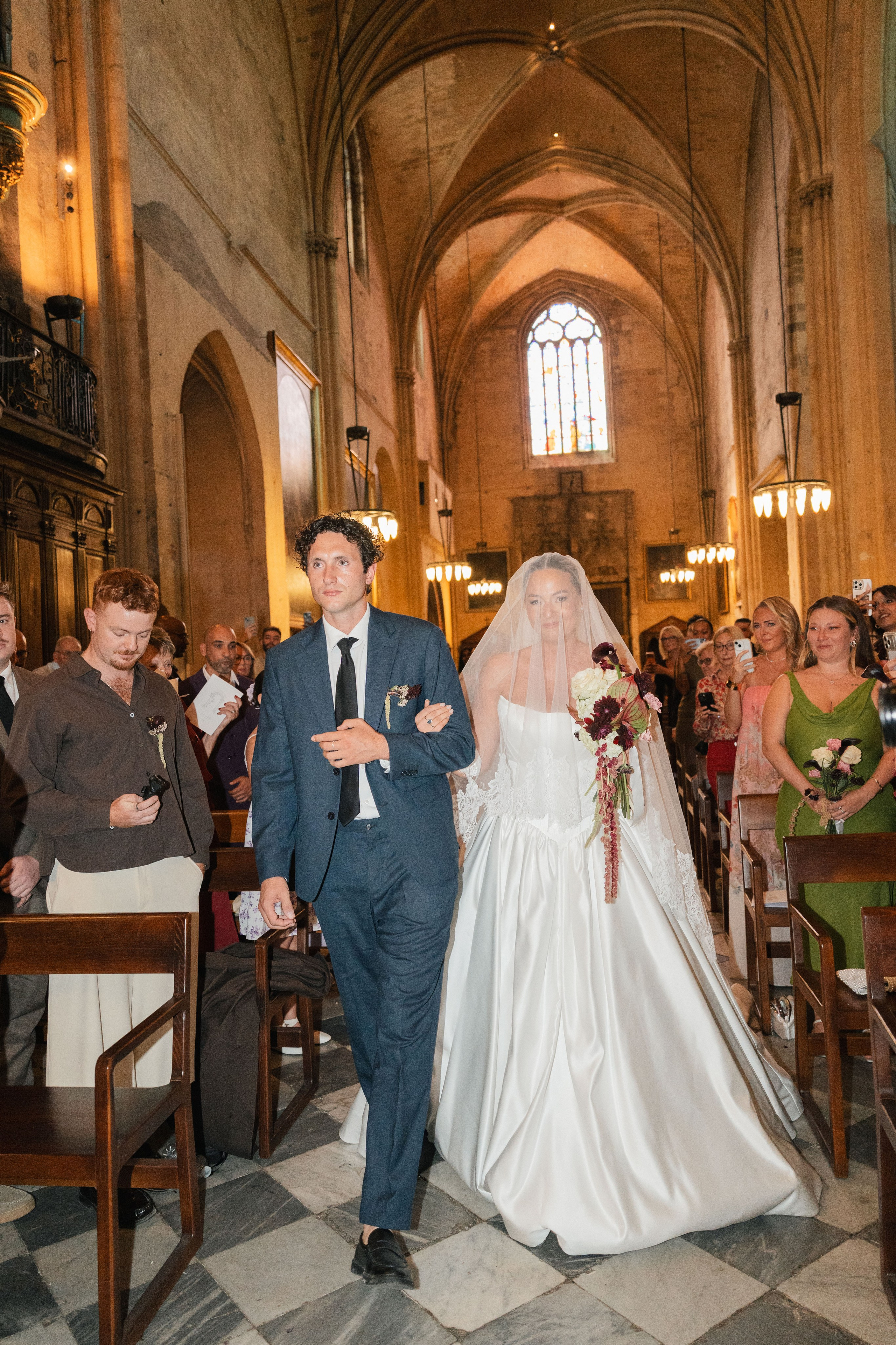 Lucy Hubert — Photographe de mariage à Paris et en France