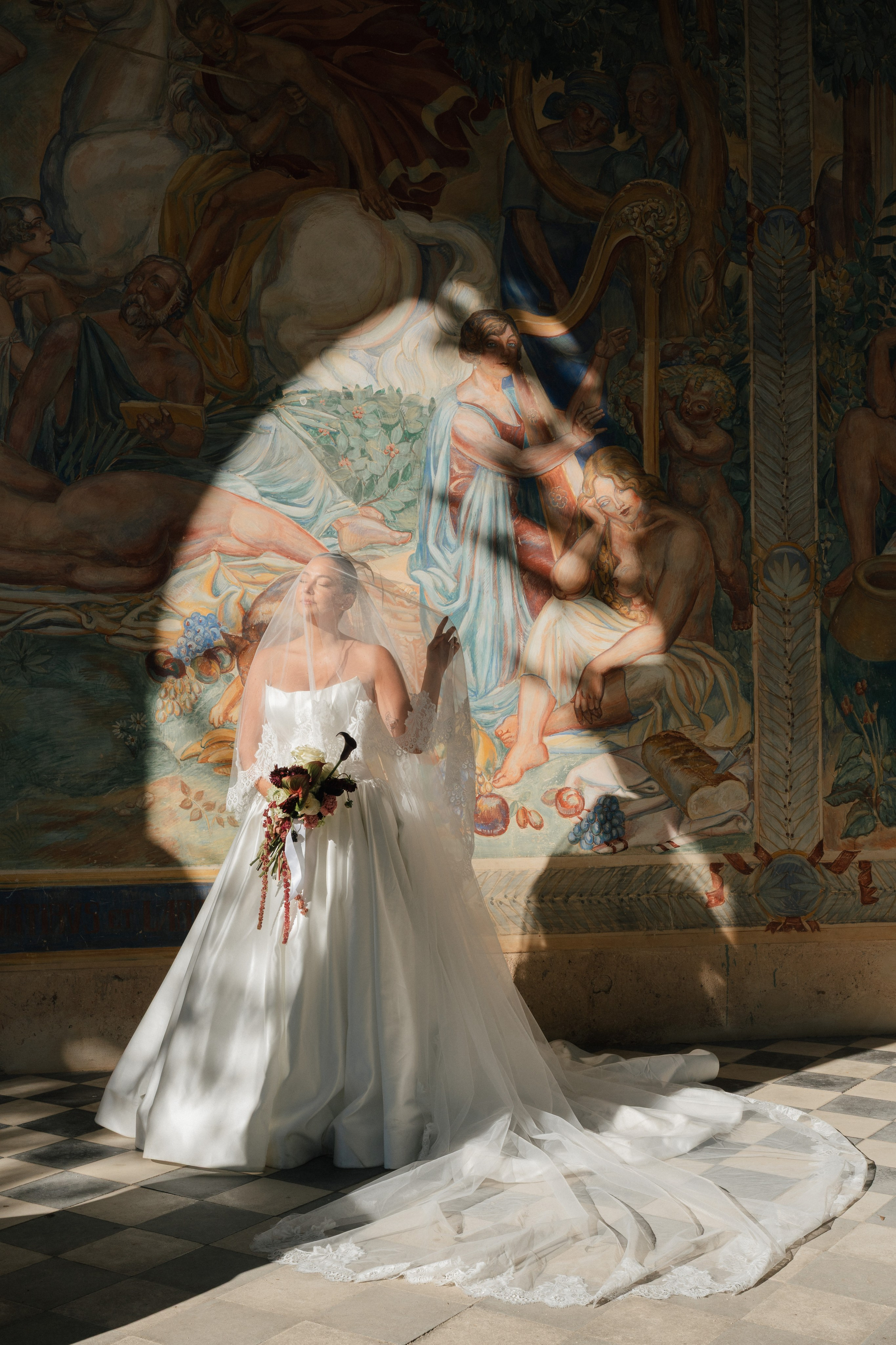 Lucy Hubert — Photographe de mariage à Paris et en France