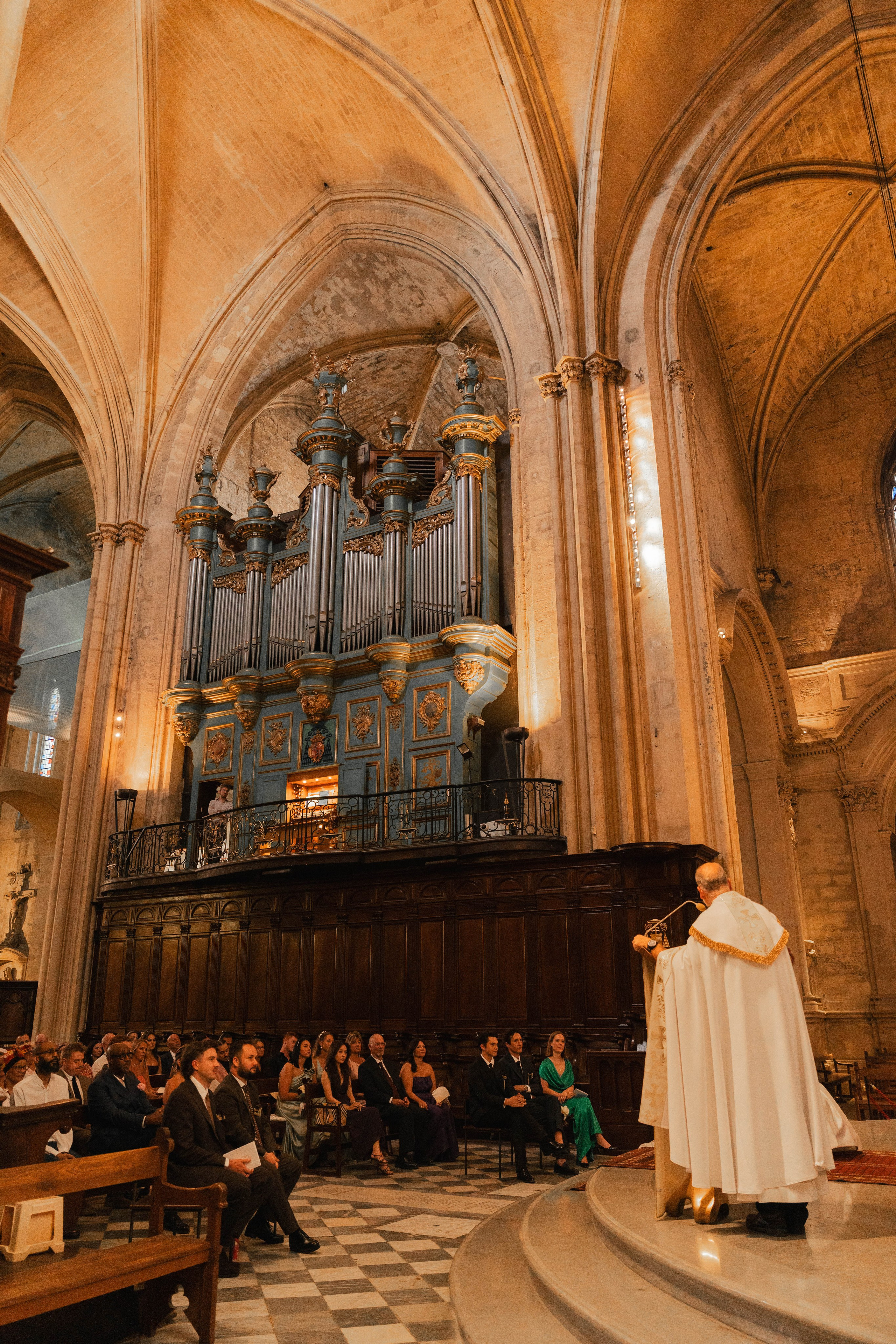 Lucy Hubert — Photographe de mariage à Paris et en France