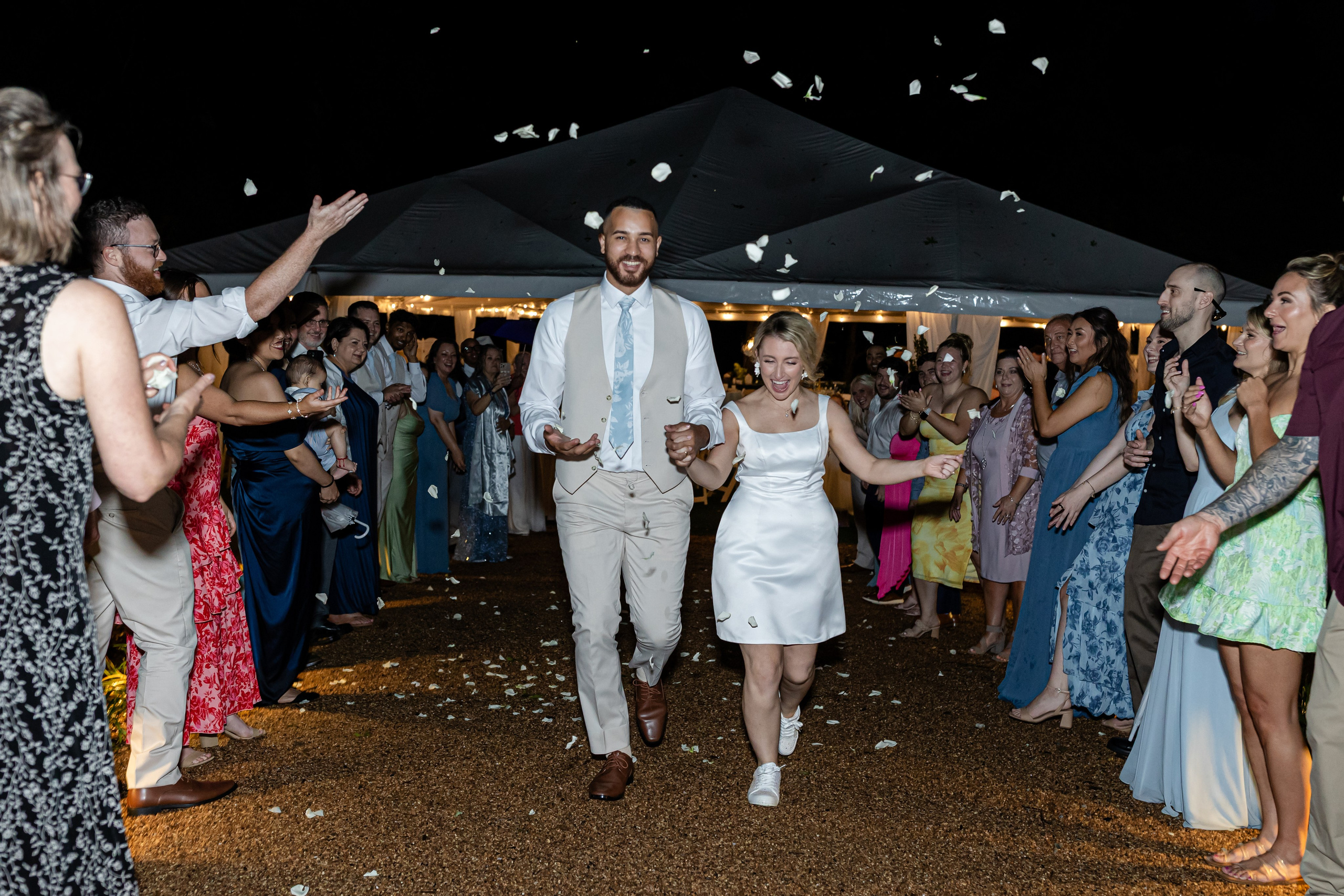 Blue wedding of Stacey and Madison at Liberty Hall Bed & Breakfast located in Traveler’s Rest SC. Wedding and portrait photography in Greenville SC