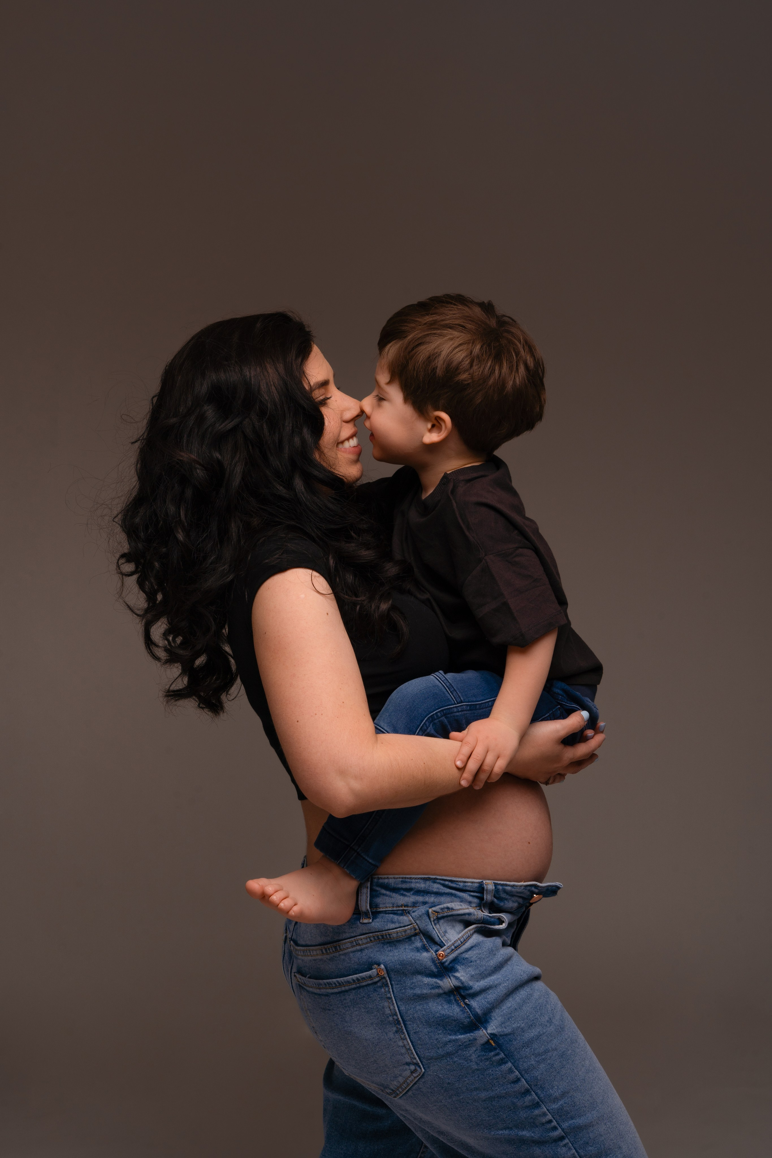 Sesja ciązowa. Fotograf Łódź - sesja ciążowa, noworodkowa, dziecięca. Studio w Łodzi