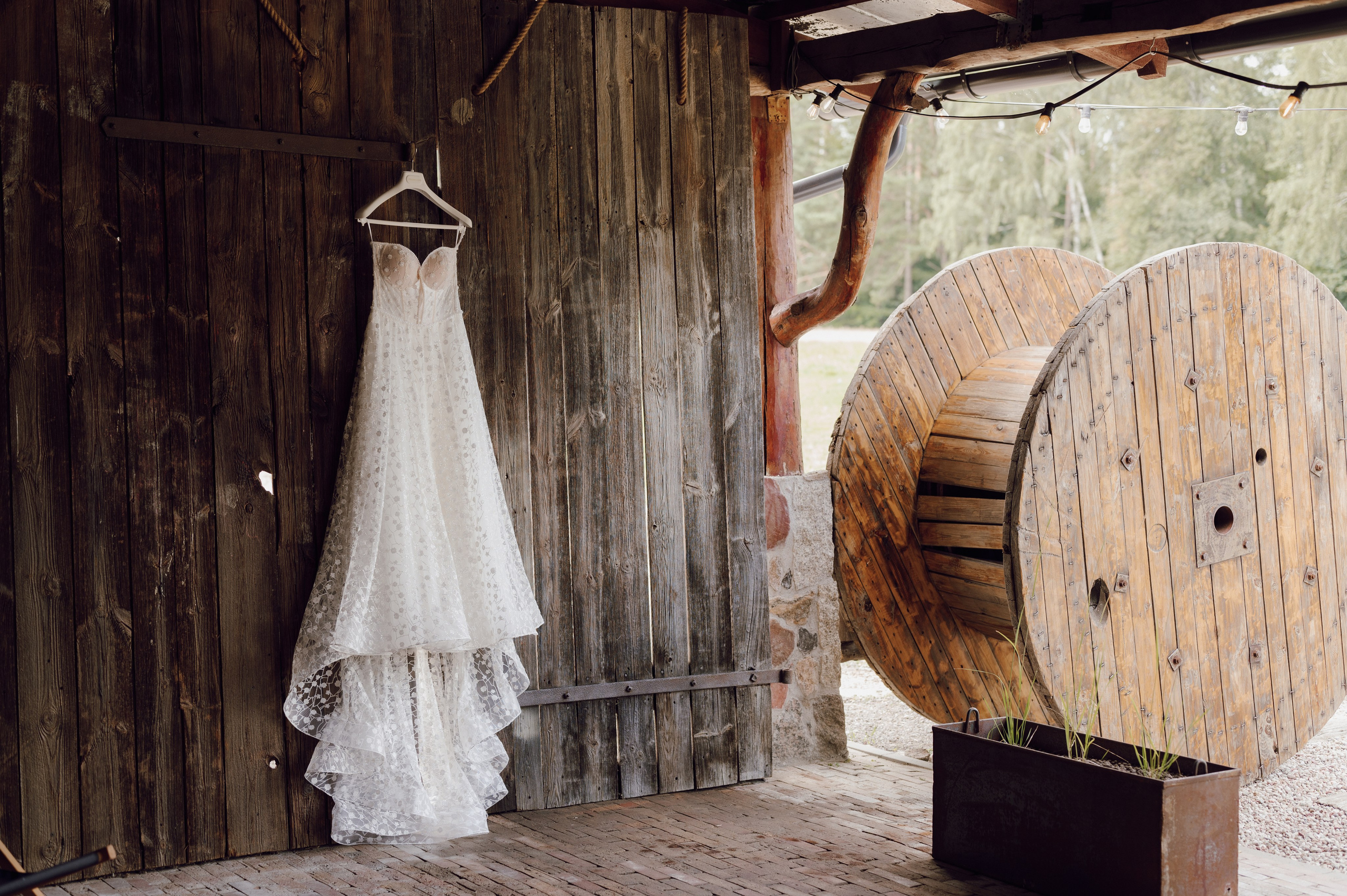 Kasia & Kuba | Wesele w stodole Owczarnia. Ślubny fotograf Poznań | Oliwia Makara