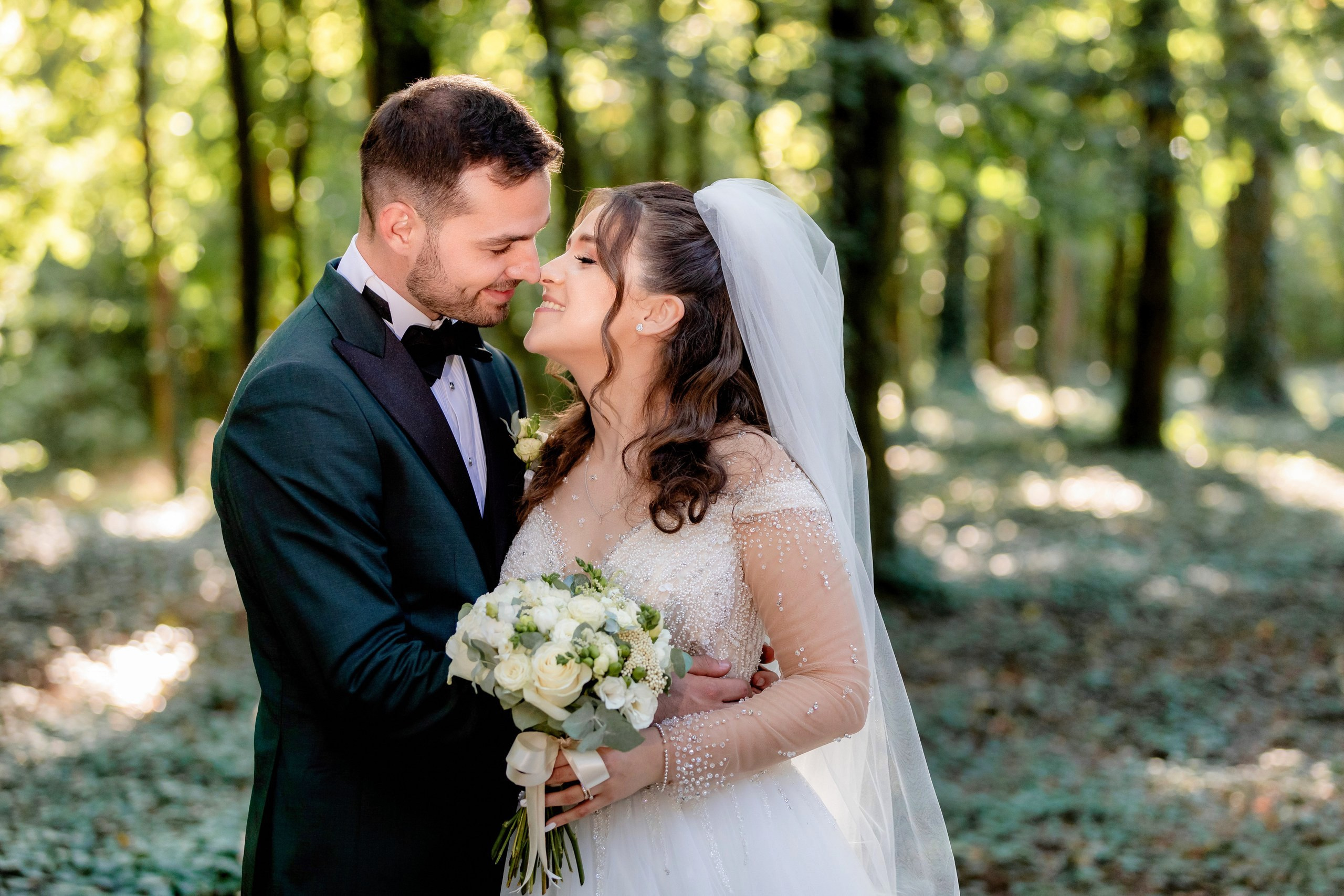 - nunta--fotograf-profesionist-botosani - fotografie-nunta-romantica - imagini-nunta-in-natura-alin-chirila-fotograf - fotografii-cuplu-indragostit-nunta-botosani - sedinta-foto-miri-andrei-iustina-alinofotostudio - amintiri-din-nunta-realizate-de-fotograf-profesionist - povestea-nuntii-andrei-si-iustina-in-imagini-alinofotostudio-fotograf evenimente- evenimente Botoșani -fotograf Suceava - fotograf Iași- servicii foto. servicii foto Botoșani. servicii foto video Botoșani. fotograf nunta. fotograf evenimente. fotograf nunta Botoșani. Alin chirila. Alin chirila fotograf. Alinofotostudio.- servicii foto. servicii foto Botoșani. servicii foto video Botoșani. fotograf nunta. fotograf evenimente. fotograf nunta Botoșani. Alin chirila. Alin chirila fotograf. Alinofotostudio.fotograf stare civilă,poze stare civilă,album foto stare civilă,servicii foto suceava,fotograf evenimente suceava,fotograf nuntă suceava,poze cununie civilă,ședință foto stare civilă,sesiune foto suceava,fotograf profesionist suceava,fotograf botosani,stare civila botosani,alinofotostudio,alin chirila fotograf.servicii foto. servicii foto Botoșani. servicii foto video Botoșani. fotograf nunta. fotograf evenimente. fotograf nunta Botoșani. Alin chirila. Alin chirila fotograf. Alinofotostudio.fotograf stare civilă,poze stare civilă,album foto stare civilă,servicii foto suceava,fotograf evenimente suceava,fotograf nuntă suceava,poze cununie civilă,ședință foto stare civilă,sesiune foto suceava,fotograf profesionist suceava,fotograf botosani,stare civila povestitor prin fotografiebotosani,alinofotostudio,alin chirila fotograf,servicii foto. servicii foto Botoșani. servicii foto video Botoșani. fotograf nunta. fotograf evenimente. fotograf nunta Botoșani. Alin chirila. Alin chirila fotograf. Alinofotostudio.fotograf stare civilă,poze stare civilă,album foto stare civilă,servicii foto suceava,fotograf evenimente suceava,fotograf nuntă suceava,poze cununie civilă,ședință foto stare civilă,sesiune foto suceava,fotograf profesionist suceava,fotograf botosani,stare civila botosani,alinofotostudio,alin chirila fotograf,cununie religioasă botoșani,andreea și neculai,capela militară botoșani,foto conacul zăicești,fotograf nuntă botoșani,fotograf cununie religioasă,foto evenimente botoșani,poze cununie capela militară,ședință foto zăicești,fotograf profesionist botoșaniMire și mireasă – Sergiu & Liliana – ziua nunții, 2024 - Emoții în ziua nunții – Sergiu și Liliana - Dansul mirilor – fotografie artistică nuntă 2024 - Sedinta foto romantică în natură – Sergiu & Liliana - Rochia de mireasă și detalii de nuntă elegan-Album de cununie civilă Florin și Anda – Fotografii profesionale realizate de Alin Chirilă în Botoșani -fotograf prin fotografie-Ședință foto Trash the Dress pe muntele Rarău cu Iulian și Iuliana – fotografie de cuplu, natură montană, emoție autentică surprinsă de Alin Chirilă, povestitor prin fotografie.- "Iulian și Iuliana pe crestele Rarăului – fotografie Trash the Dress în natură" - "Cuplu îmbrățișat la apus pe muntele Rarău – ședință foto după nuntă" - "Rochie de mireasă în vânt pe munte – Trash the Dress Rarău-1. Iulian și Iuliana pe muntele Rarău – ședință foto Trash the Dress în natură, cu peisaj montan spectaculos 2. Cuplu în îmbrățișare pe Rarău – emoție autentică surprinsă după nuntă 3. Rochie de mireasă în bătaia vântului – fotografie artistică Trash the Dress în munți 4. Mire și mireasă privind spre orizont – dragoste și libertate pe muntele Rarău 5. Iuliana zâmbind în rochia de mireasă – portret în natură, Trash the Dress 6. Iulian ținându-și mireasa de mână – ședință foto romantică pe munte 7. Detaliu cu rochia pe stâncă – estetică naturală Trash the Dress Rarău 8. Cuplu în mers pe poteca Rarăului – fotografie simbolică de după nuntă 9. Apus de soare pe Rarău în spatele mirilor – imagine de poveste Trash the Dress 10. Iulian și Iuliana râzând împreună – momente autentice surprinse de Alin Chirilă, povestitor prin fotografie