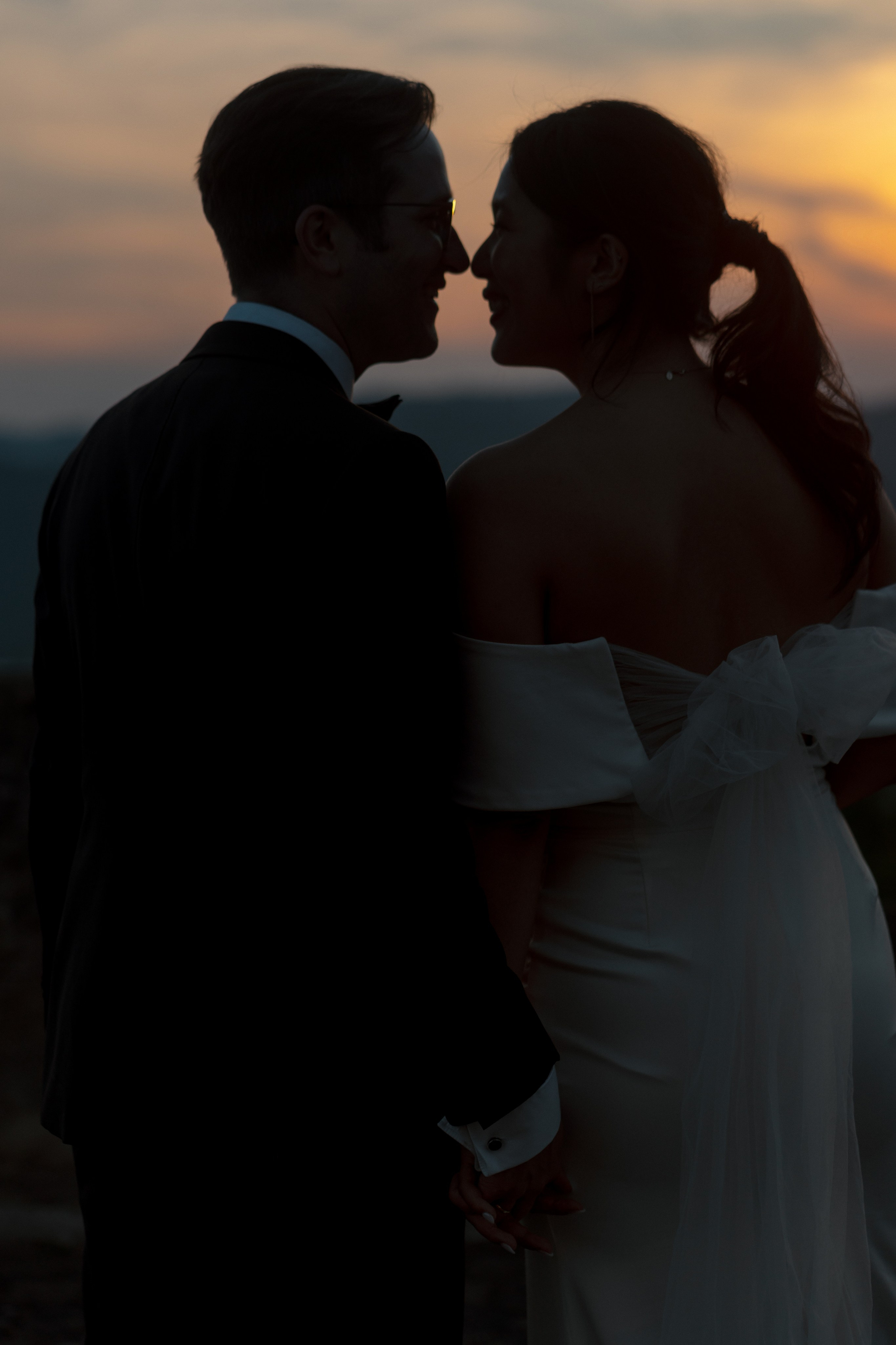 Joann & Hanning’s Timeless Wedding at Schloss Bürresheim | Destination Wedding Photographer. Raw Studio: Capturing Elegant weddings accross Europe