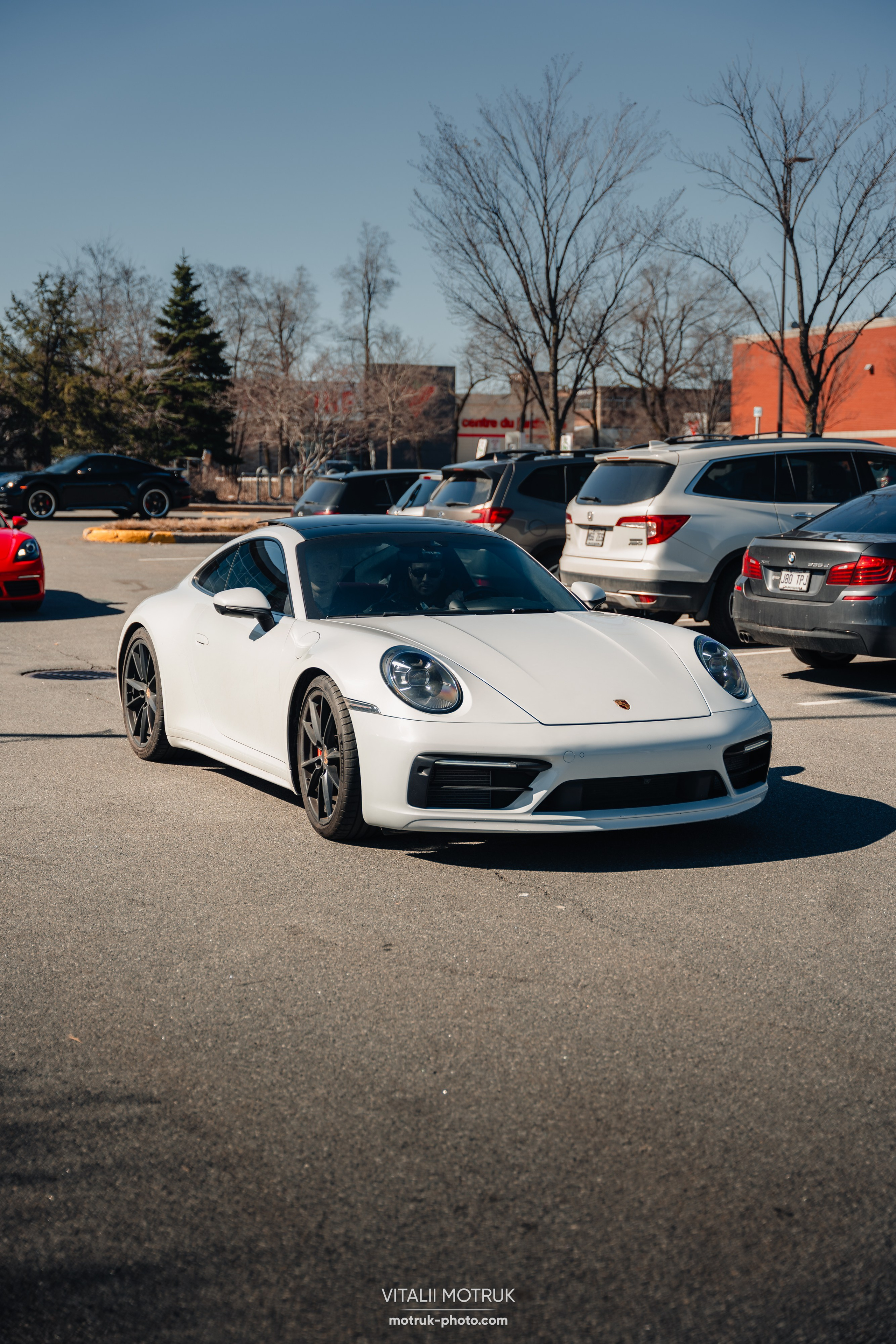 Porsche meet Montreal. Photographer in Paris — Vitalii Motruk