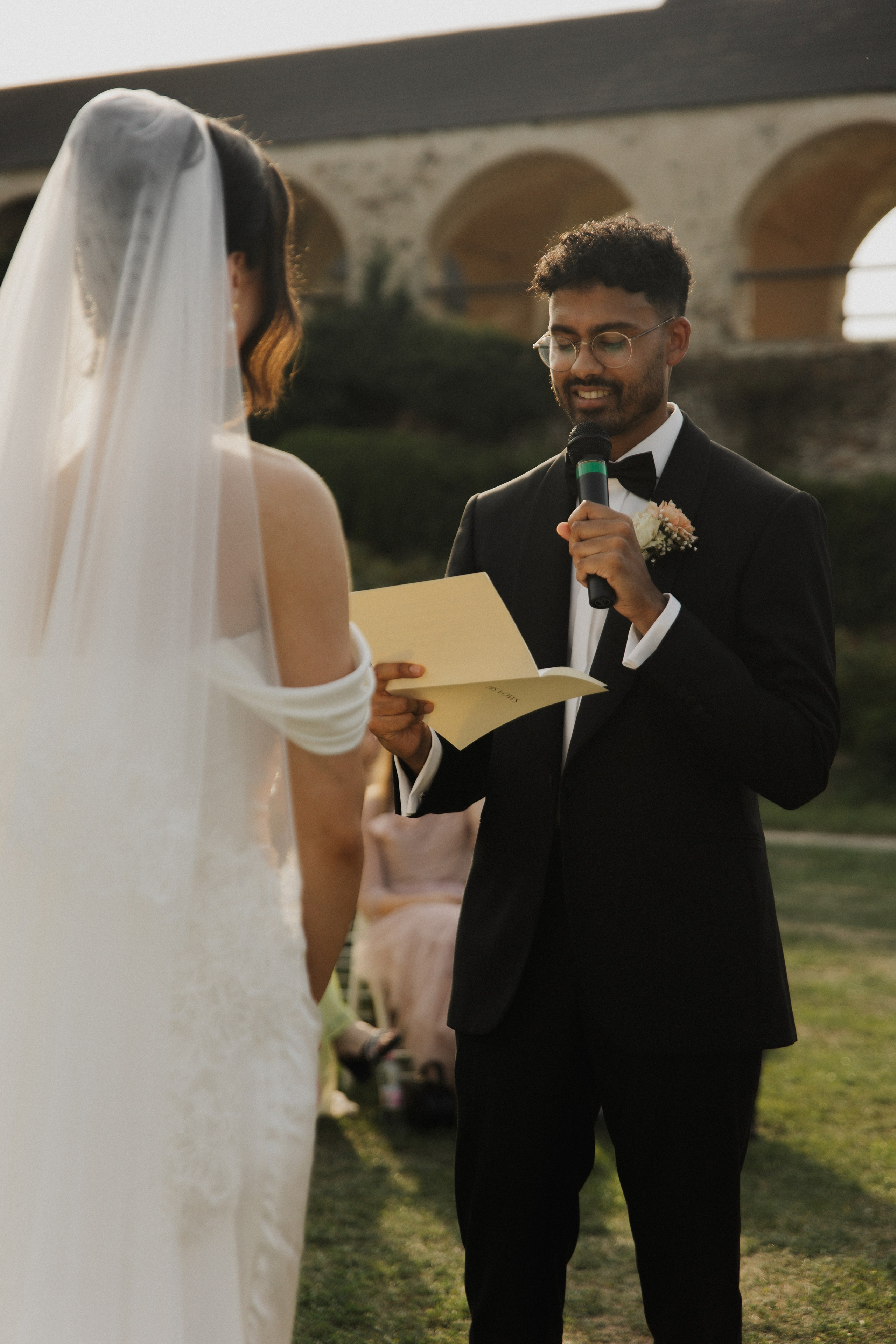 Elegant Castle Wedding in Austria | Alwin & Ruth’s Fairytale Celebration. Wedding photographer and videographer based in Timisoara, Romania