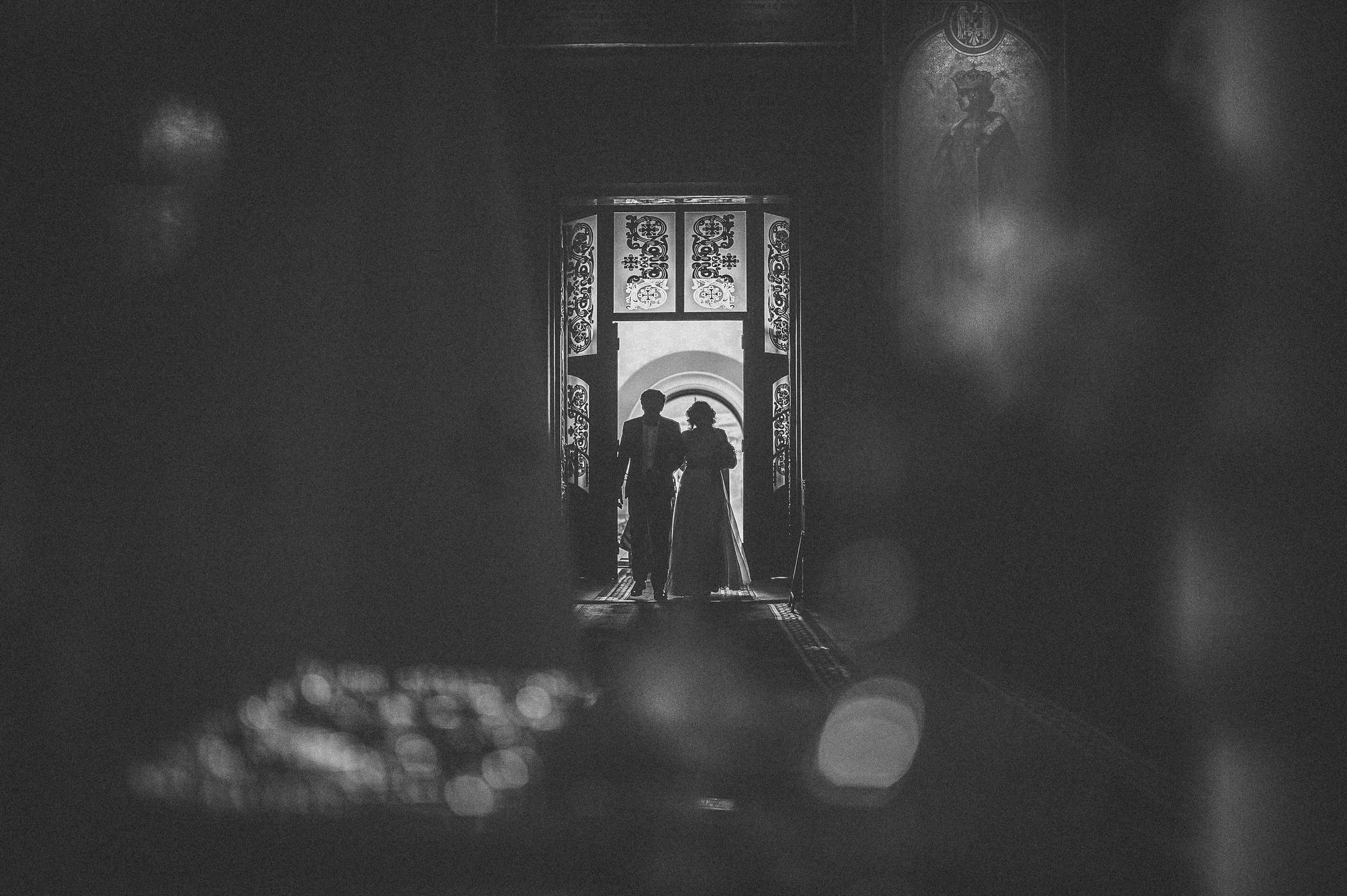 Alina și Ionuț | Fotografii Alb-Negru în Alba Iulia | Alex Vasilie. Alex Vasilie | Fotograf de Nuntă, Botez și Portret | Cluj-Napoca