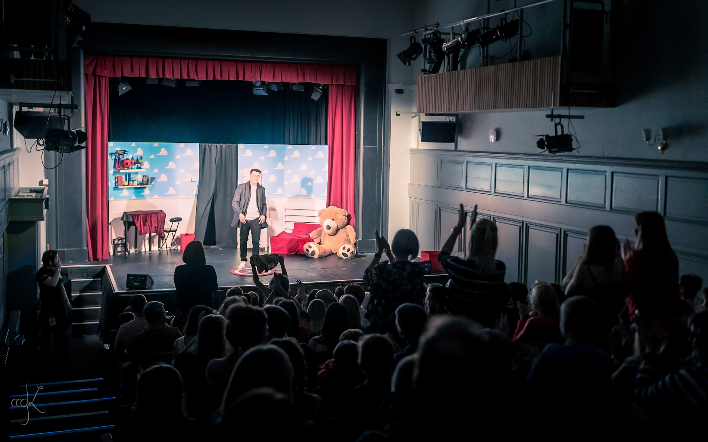 Durham Fringe Goes Forth. Expect Miracles Photography by Kate & Andrew