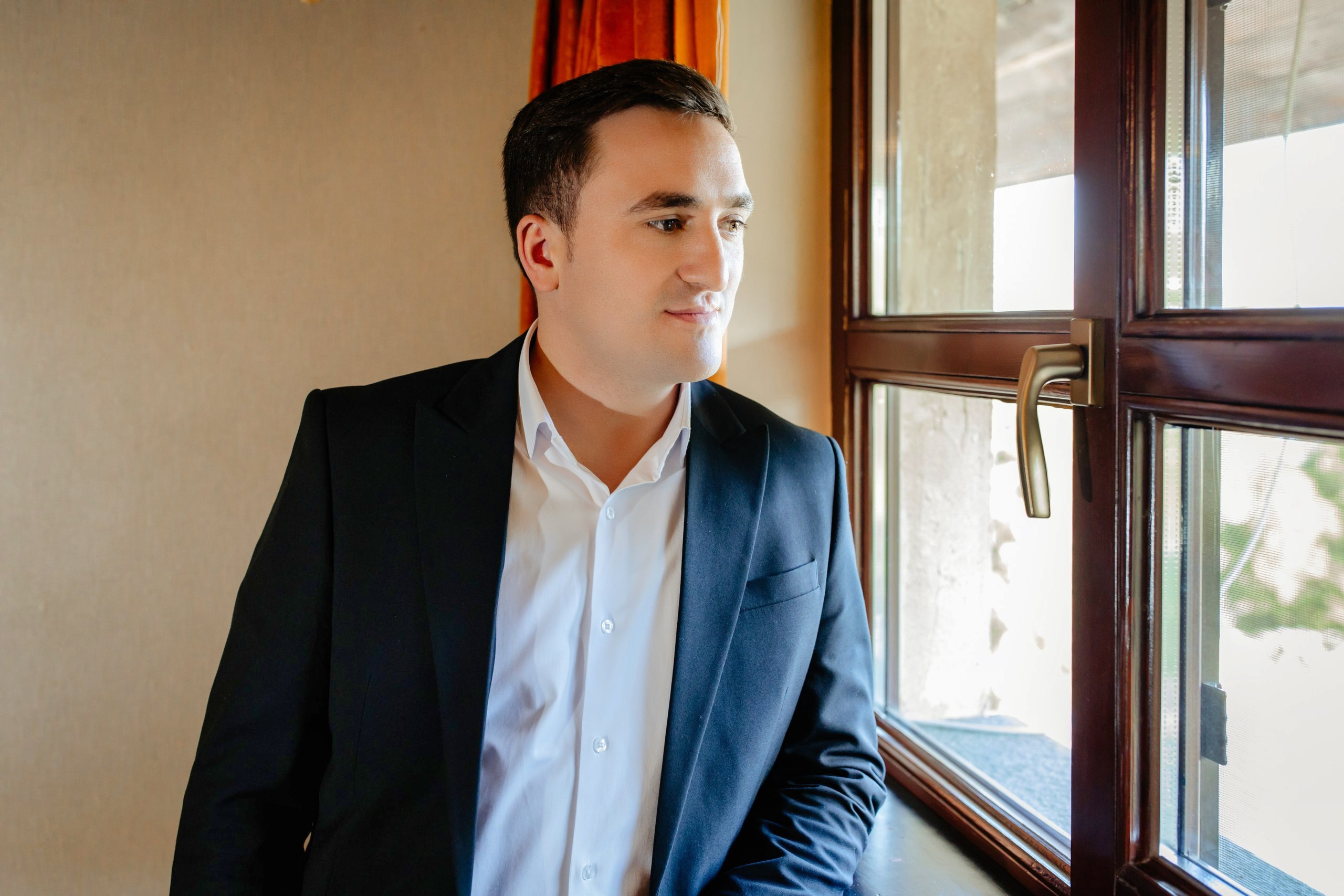 botez Luca Nectarie 22 februarie 2026 fotograf profesionist • fotograf botez Botoșani Luca Nectarie biserică • părinți Răzvan și Ramona botez copil emoții familie • nași Marin și Rodica botez copil fotografie profesională • detalii botez lumânare cristelniță biserică România • copil Luca Nectarie în brațe la botez moment emoționant • familie fericită la botez copil fotograf Alin Chirilă • fotografie botez naturală lumină caldă biserică • portret copil botez Luca Nectarie fotograf profesionist • momente autentice botez România familie și nași • slujbă botez copil imagini emoționante biserică • fotograf botez Iași și Botoșani Alin Chirilă - nunta--fotograf-profesionist-botosani - fotografie-nunta-romantica - imagini-nunta-in-natura-alin-chirila-fotograf - fotografii-cuplu-indragostit-nunta-botosani - sedinta-foto-miri-andrei-iustina-alinofotostudio - amintiri-din-nunta-realizate-de-fotograf-profesionist - povestea-nuntii-andrei-si-iustina-in-imagini-alinofotostudio-fotograf evenimente- evenimente Botoșani -fotograf Suceava - fotograf Iași- servicii foto. servicii foto Botoșani. servicii foto video Botoșani. otograf-nunta-botosani-fotograf nunta. fotograf evenimente. fotograf nunta Botoșani. Alin chirila. Alin chirila fotograf. Alinofotostudio.- servicii foto. servicii foto Botoșani. servicii foto video Botoșani. fotograf nunta. fotograf evenimente. fotograf nunta Botoșani. Alin chirila. Alin chirila fotograf. Alinofotostudio.fotograf stare civilă,poze stare civilă,album foto stare civilă,servicii foto suceava,fotograf evenimente suceava,fotograf nuntă suceava,poze cununie civilă,ședință foto stare civilă,sesiune foto suceava,fotograf profesionist suceava,fotograf botosani,stare civila botosani,alinofotostudio,alin chirila fotograf.servicii foto. servicii foto Botoșani. servicii foto video Botoșani. fotograf nunta. fotograf evenimente. fotograf nunta Botoșani. Alin chirila. Alin chirila fotograf. Alinofotostudio.fotograf stare civilă,poze stare civilă,album foto stare civilă,servicii foto suceava,fotograf evenimente suceava,fotograf nuntă suceava,poze cununie civilă,ședință foto stare civilă,sesiune foto suceava,fotograf profesionist suceava,fotograf botosani,stare civila povestitor prin fotografiebotosani,alinofotostudio,alin chirila fotograf,servicii foto. servicii foto Botoșani. servicii foto video Botoșani. fotograf nunta. fotograf evenimente. fotograf nunta Botoșani. Alin chirila. Alin chirila fotograf. Alinofotostudio.fotograf stare civilă,poze stare civilă,album foto stare civilă,servicii foto suceava,fotograf evenimente suceava,fotograf nuntă suceava,poze cununie civilă,ședință foto stare civilă,sesiune foto suceava,fotograf profesionist suceava,fotograf botosani,stare civila botosani,alinofotostudio,alin chirila fotograf,cununie religioasă botoșani,andreea și neculai,capela militară botoșani,foto conacul zăicești,fotograf nuntă botoșani,fotograf cununie religioasă,foto evenimente botoșani,poze cununie capela militară,ședință foto zăicești,fotograf profesionist botoșaniMire și mireasă – Sergiu & Liliana – ziua nunții, 2024 - Emoții în ziua nunții – Sergiu și Liliana - Dansul mirilor – fotografie artistică nuntă 2024 - Sedinta foto romantică în natură – Sergiu & Liliana - Rochia de mireasă și detalii de nuntă elegan-Album de cununie civilă Florin și Anda – Fotografii profesionale realizate de Alin Chirilă în Botoșani -fotograf prin fotografie-Ședință foto Trash the Dress pe muntele Rarău cu Iulian și Iuliana – fotografie de cuplu, natură montană, emoție autentică surprinsă de Alin Chirilă, povestitor prin fotografie.- "Iulian și Iuliana pe crestele Rarăului – fotografie Trash the Dress în natură" - "Cuplu îmbrățișat la apus pe muntele Rarău – ședință foto după nuntă" - "Rochie de mireasă în vânt pe munte – Trash the Dress Rarău-1. Iulian și Iuliana pe muntele Rarău – ședință foto Trash the Dress în natură, cu peisaj montan spectaculos 2. Cuplu în îmbrățișare pe Rarău – emoție autentică surprinsă după nuntă 3. Rochie de mireasă în bătaia vântului – fotografie artistică Trash the Dress în munți 4. Mire și mireasă privind spre orizont – dragoste și libertate pe muntele Rarău 5. Iuliana zâmbind în rochia de mireasă – portret în natură, Trash the Dress 6. Iulian ținându-și mireasa de mână – ședință foto romantică pe munte 7. Detaliu cu rochia pe stâncă – estetică naturală Trash the Dress Rarău 8. Cuplu în mers pe poteca Rarăului – fotografie simbolică de după nuntă 9. Apus de soare pe Rarău în spatele mirilor – imagine de poveste Trash the Dress 10. Iulian și Iuliana râzând împreună – momente autentice surprinse de Alin Chirilă, povestitor prin fotografie-fotograf-nunta-cerbu-botosan trash-the-dress-botosani Alin Chirilă Fotograf – fotograf de nuntă Botoșani-fotograf nuntă Botoșani-fotograf nuntă Cerbu Botoșani-fotograf profesionist nuntă Botoșani-fotografie de nuntă Botoșani-fotograf evenimente Botoșani-fotograf nuntă Moldova-fotograf trash the dress Botoșani - fotograf pregătirea mirilor Botoșani -fotograf ceremonie religioasă nuntă-fotograf petrecere nuntă Botoșani- fotograf nuntă Botoșani pregătirea mirelui- pregătirea mirelui fotografie nuntă Cerbu Botoșani-fotograf nuntă Botoșani pregătirea miresei -mireasă pregătiri nuntă Cerbu Botoșani-fotograf nuntă Botoșani nașii mirilor-ceremonie religioasă nuntă Cerbu Botoșani-fotograf nuntă Botoșani ceremonie religioasă biserică-petrecere nuntă Cerbu Botoșani invitați dans-fotograf nuntă Botoșani petrecere restaurant-ședință foto trash the dress-fotograf trash the dress Botoșani ședință foto după nuntă-Fotograf nuntă Botoșani – galerie foto reală de la evenimente stare civilă Sebi și Claudia Copălău • cununie civilă Primăria Copălău Botoșani • miri emoționați la starea civilă • semnarea actelor cununie civilă • fotografii naturale stare civilă Botoșani • familie și prieteni la cununie civilă • cadre emoționale cununie civilă • fotograf profesionist Botoșani eveniment stare civilă Sebi și Claudia la Primăria Copălău Botoșani fotograf evenimente • fotograf cununie civilă Copălău Botoșani cadre naturale și emoționale • fotograf profesionist Botoșani stare civilă Sebi și Claudia • momente autentice cununie civilă Copălău fotograf Alin Chirilă • fotografii emoționale stare civilă în județul Botoșani• fotograf nunta Oana si Ionut juraminte emotii reale • mireasa Oana juraminte nunta fotografie profesionala • mire Ionut citind juraminte nunta eleganta • juraminte nunta emotionante Oana si Ionut fotograf • fotograf nunta Botosani momente autentice juraminte • mireasa cu emotii in timpul juramintelor nunta • mire elegant costum bej juraminte nunta • fotografii nunta premium cuplu indragostit Romania • momente reale nunta juraminte fotografie artistica • sedinta foto nunta juraminte in aer liber • fotograf profesionist nunta cadre emotionante • cuplu miri juraminte iubire si credinta • detalii nunta eleganta decor floral alb verde • fotografie nunta stil fine art juraminte • poveste de dragoste surprinsa in ziua nuntii