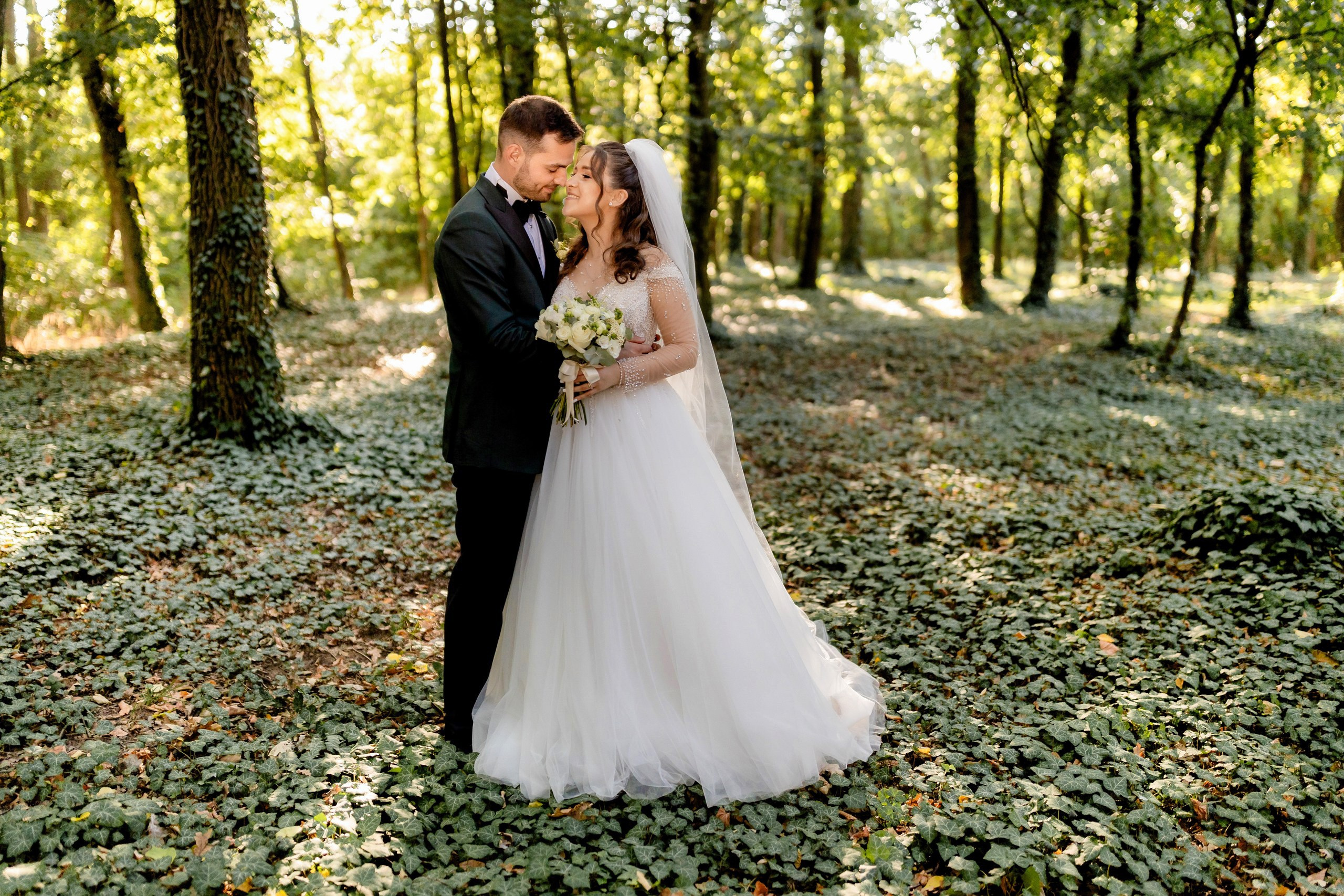 - nunta--fotograf-profesionist-botosani - fotografie-nunta-romantica - imagini-nunta-in-natura-alin-chirila-fotograf - fotografii-cuplu-indragostit-nunta-botosani - sedinta-foto-miri-andrei-iustina-alinofotostudio - amintiri-din-nunta-realizate-de-fotograf-profesionist - povestea-nuntii-andrei-si-iustina-in-imagini-alinofotostudio-fotograf evenimente- evenimente Botoșani -fotograf Suceava - fotograf Iași- servicii foto. servicii foto Botoșani. servicii foto video Botoșani. fotograf nunta. fotograf evenimente. fotograf nunta Botoșani. Alin chirila. Alin chirila fotograf. Alinofotostudio.- servicii foto. servicii foto Botoșani. servicii foto video Botoșani. fotograf nunta. fotograf evenimente. fotograf nunta Botoșani. Alin chirila. Alin chirila fotograf. Alinofotostudio.fotograf stare civilă,poze stare civilă,album foto stare civilă,servicii foto suceava,fotograf evenimente suceava,fotograf nuntă suceava,poze cununie civilă,ședință foto stare civilă,sesiune foto suceava,fotograf profesionist suceava,fotograf botosani,stare civila botosani,alinofotostudio,alin chirila fotograf.servicii foto. servicii foto Botoșani. servicii foto video Botoșani. fotograf nunta. fotograf evenimente. fotograf nunta Botoșani. Alin chirila. Alin chirila fotograf. Alinofotostudio.fotograf stare civilă,poze stare civilă,album foto stare civilă,servicii foto suceava,fotograf evenimente suceava,fotograf nuntă suceava,poze cununie civilă,ședință foto stare civilă,sesiune foto suceava,fotograf profesionist suceava,fotograf botosani,stare civila povestitor prin fotografiebotosani,alinofotostudio,alin chirila fotograf,servicii foto. servicii foto Botoșani. servicii foto video Botoșani. fotograf nunta. fotograf evenimente. fotograf nunta Botoșani. Alin chirila. Alin chirila fotograf. Alinofotostudio.fotograf stare civilă,poze stare civilă,album foto stare civilă,servicii foto suceava,fotograf evenimente suceava,fotograf nuntă suceava,poze cununie civilă,ședință foto stare civilă,sesiune foto suceava,fotograf profesionist suceava,fotograf botosani,stare civila botosani,alinofotostudio,alin chirila fotograf,cununie religioasă botoșani,andreea și neculai,capela militară botoșani,foto conacul zăicești,fotograf nuntă botoșani,fotograf cununie religioasă,foto evenimente botoșani,poze cununie capela militară,ședință foto zăicești,fotograf profesionist botoșaniMire și mireasă – Sergiu & Liliana – ziua nunții, 2024 - Emoții în ziua nunții – Sergiu și Liliana - Dansul mirilor – fotografie artistică nuntă 2024 - Sedinta foto romantică în natură – Sergiu & Liliana - Rochia de mireasă și detalii de nuntă elegan-Album de cununie civilă Florin și Anda – Fotografii profesionale realizate de Alin Chirilă în Botoșani -fotograf prin fotografie-Ședință foto Trash the Dress pe muntele Rarău cu Iulian și Iuliana – fotografie de cuplu, natură montană, emoție autentică surprinsă de Alin Chirilă, povestitor prin fotografie.- "Iulian și Iuliana pe crestele Rarăului – fotografie Trash the Dress în natură" - "Cuplu îmbrățișat la apus pe muntele Rarău – ședință foto după nuntă" - "Rochie de mireasă în vânt pe munte – Trash the Dress Rarău-1. Iulian și Iuliana pe muntele Rarău – ședință foto Trash the Dress în natură, cu peisaj montan spectaculos 2. Cuplu în îmbrățișare pe Rarău – emoție autentică surprinsă după nuntă 3. Rochie de mireasă în bătaia vântului – fotografie artistică Trash the Dress în munți 4. Mire și mireasă privind spre orizont – dragoste și libertate pe muntele Rarău 5. Iuliana zâmbind în rochia de mireasă – portret în natură, Trash the Dress 6. Iulian ținându-și mireasa de mână – ședință foto romantică pe munte 7. Detaliu cu rochia pe stâncă – estetică naturală Trash the Dress Rarău 8. Cuplu în mers pe poteca Rarăului – fotografie simbolică de după nuntă 9. Apus de soare pe Rarău în spatele mirilor – imagine de poveste Trash the Dress 10. Iulian și Iuliana râzând împreună – momente autentice surprinse de Alin Chirilă, povestitor prin fotografie