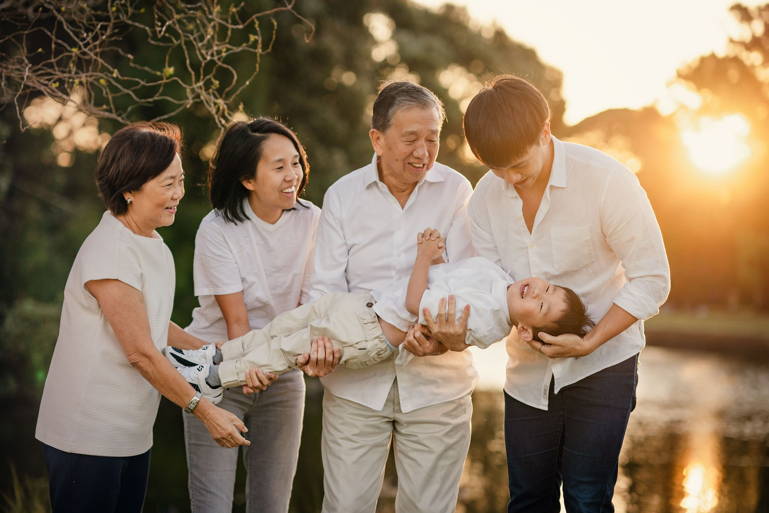 Best Extended Family and Grandparents Photography shoot in Sydney. Family and Maternity Photography in Sydney, Hills District