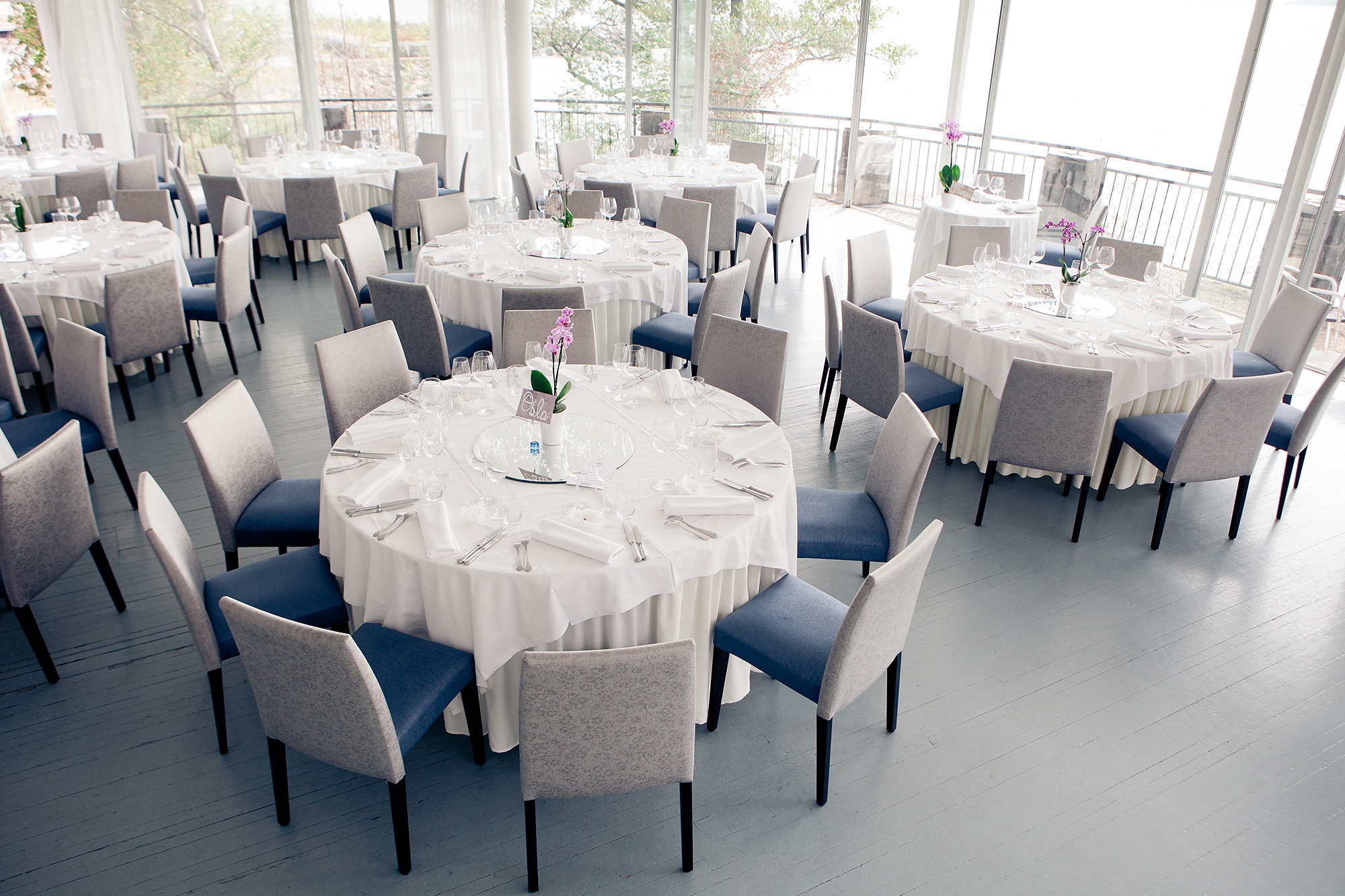 Hääkuvaus Kulosaaren kasino, häät Kulosaaren kasinolla, dokumentaarinen hääkuvaus Kulosaaren kasino