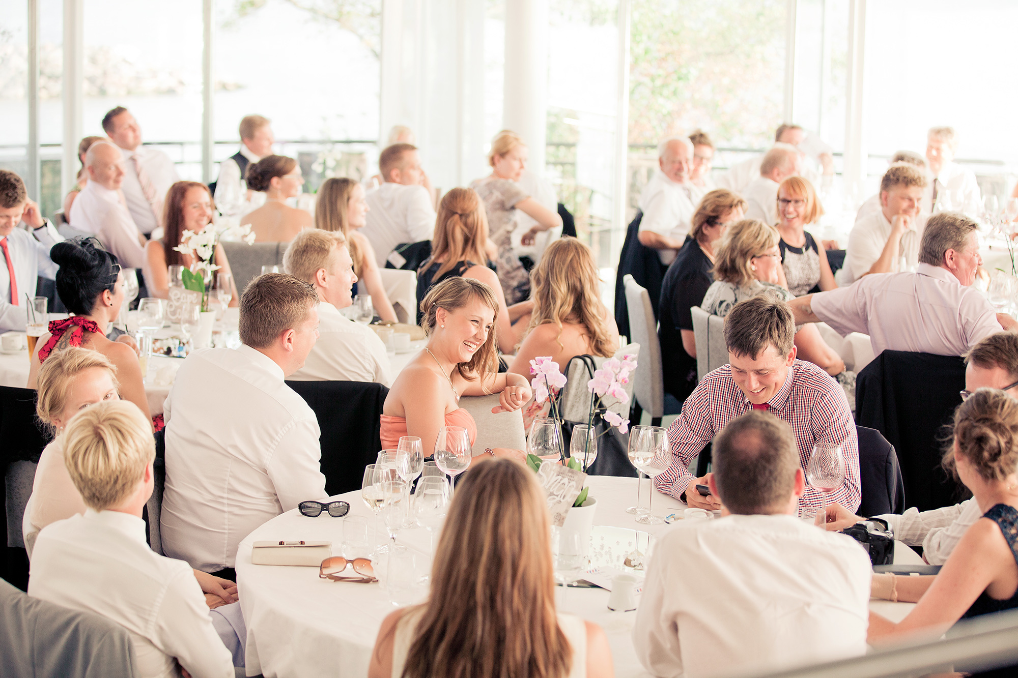 Hääkuvaus Kulosaaren kasino, häät Kulosaaren kasinolla, dokumentaarinen hääkuvaus Kulosaaren kasino