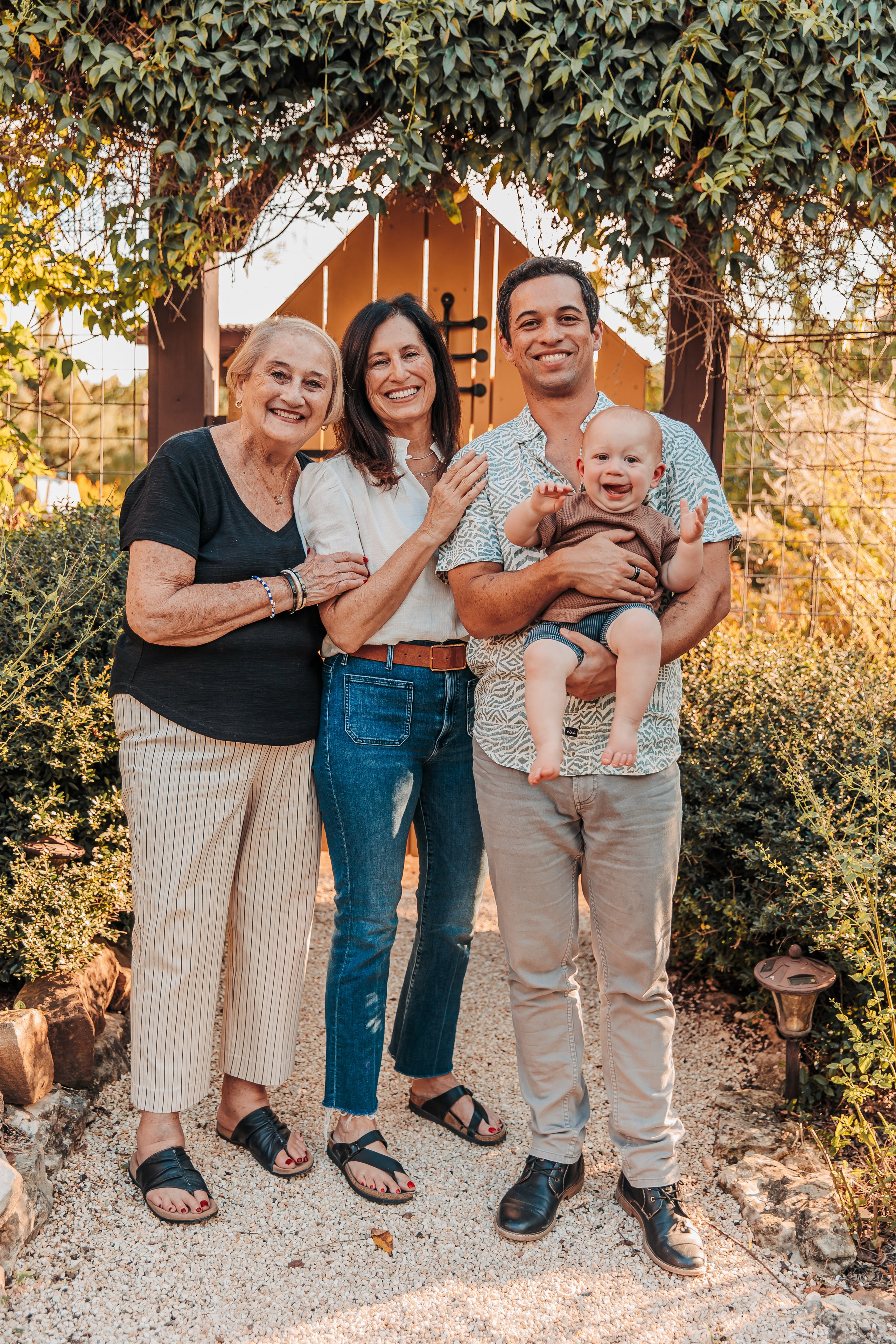 HAWK’S 1ST BIRTHDAY. AUSTIN, TEXAS. A FRIENDS AND FAMILY GATHERING. Professional Photography in Austin, TX — Family, Newborn, Maternity