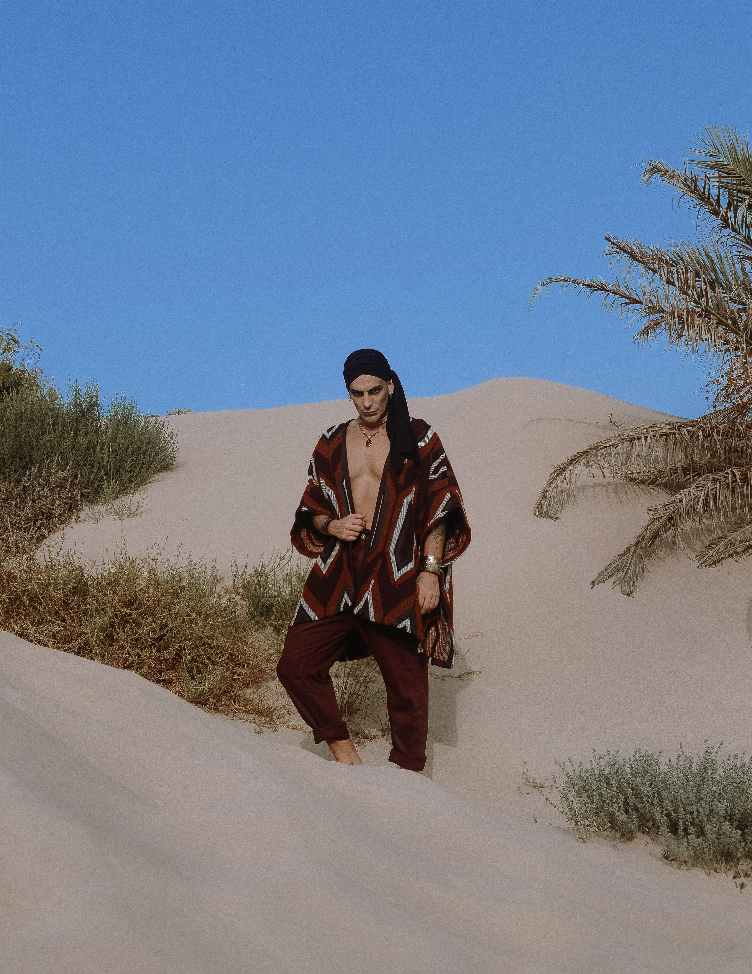 Портфолио-фотосессия в дюнах Аликанте — креативные образы и уникальные наряды от дизайнера — Фотограф Андрей Луковников