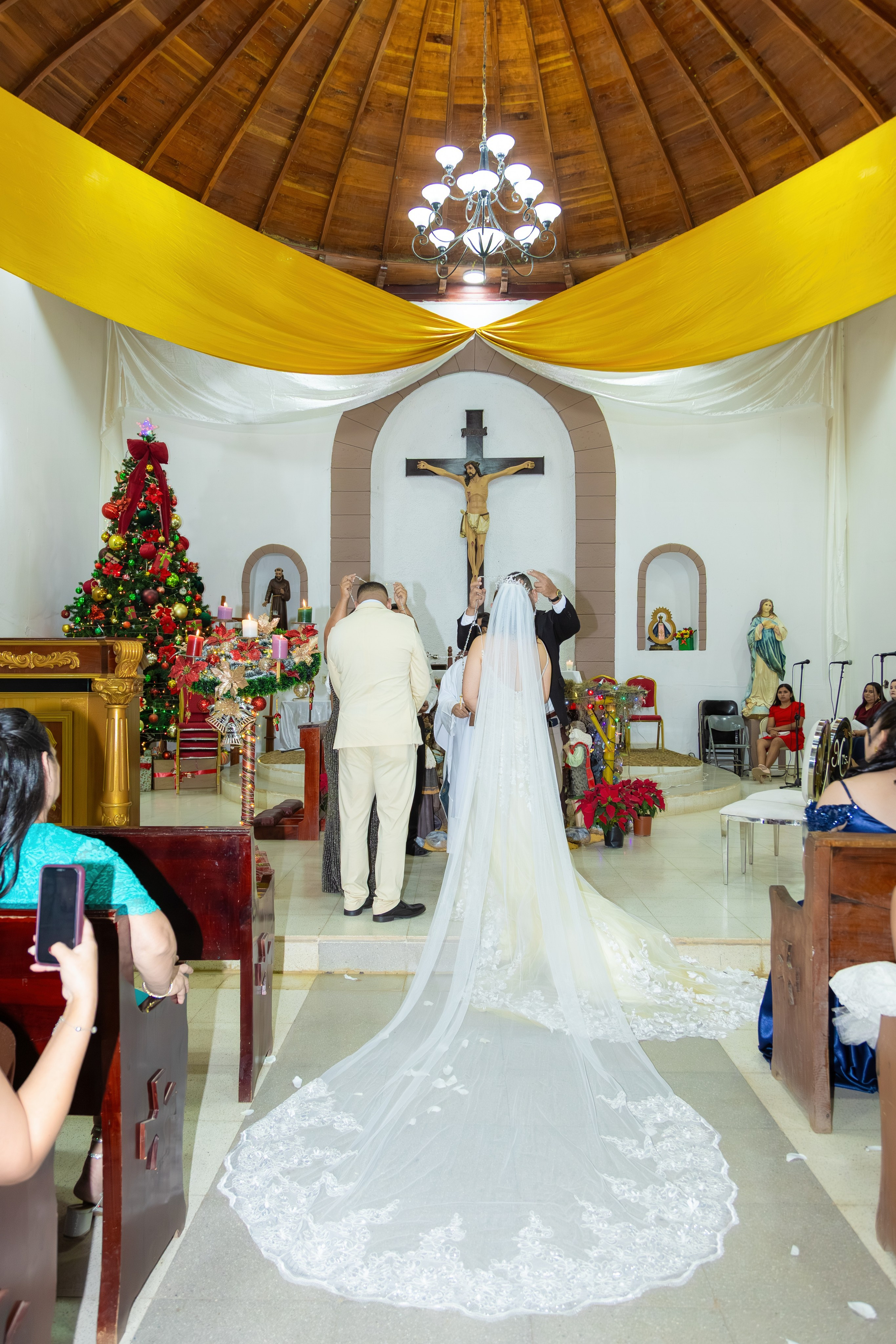 La mejor fotografía de Bodas y XV años en Olancho. Estudio Fotográfico Jafet