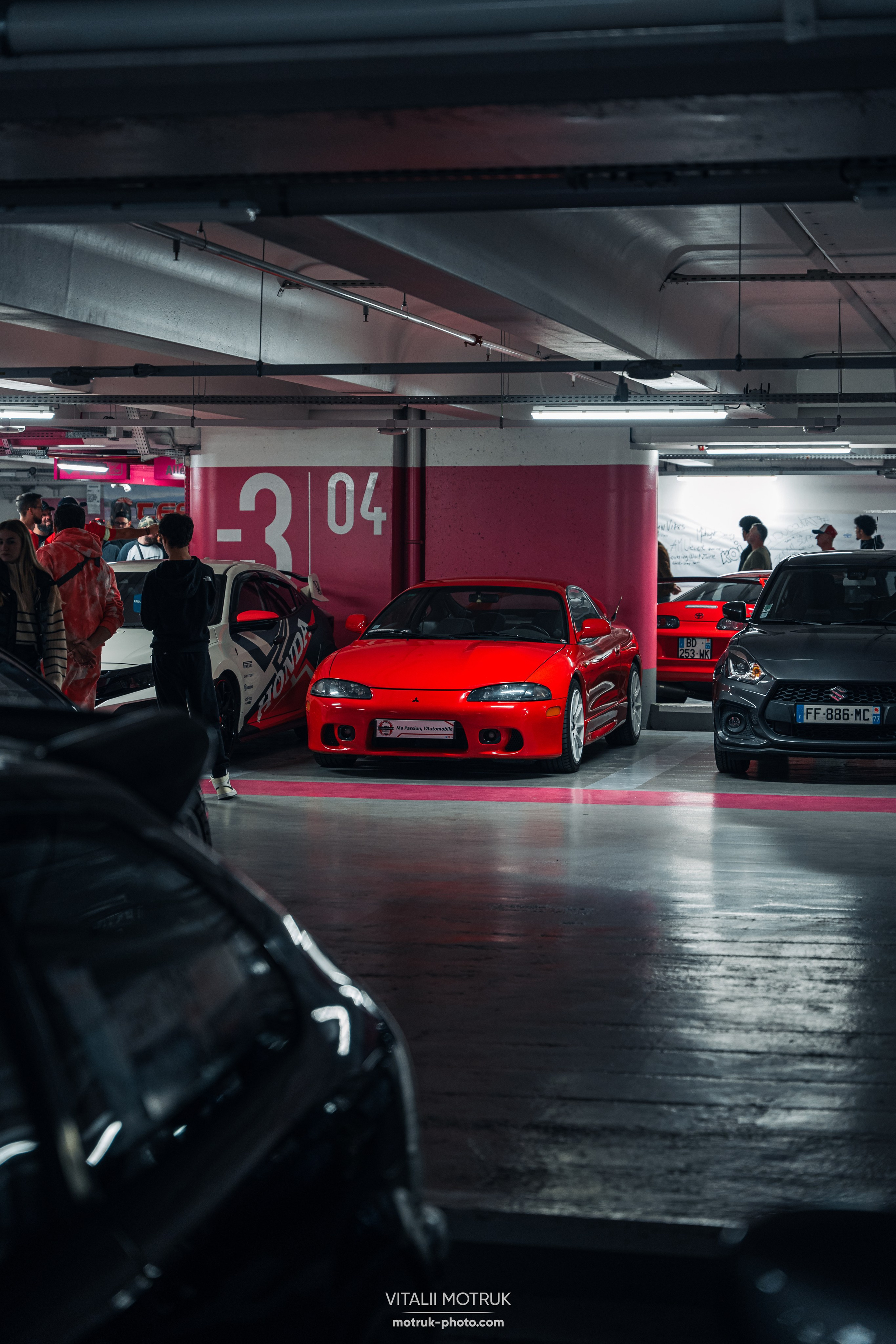 Chika Japan 7. Photographer in Paris — Vitalii Motruk