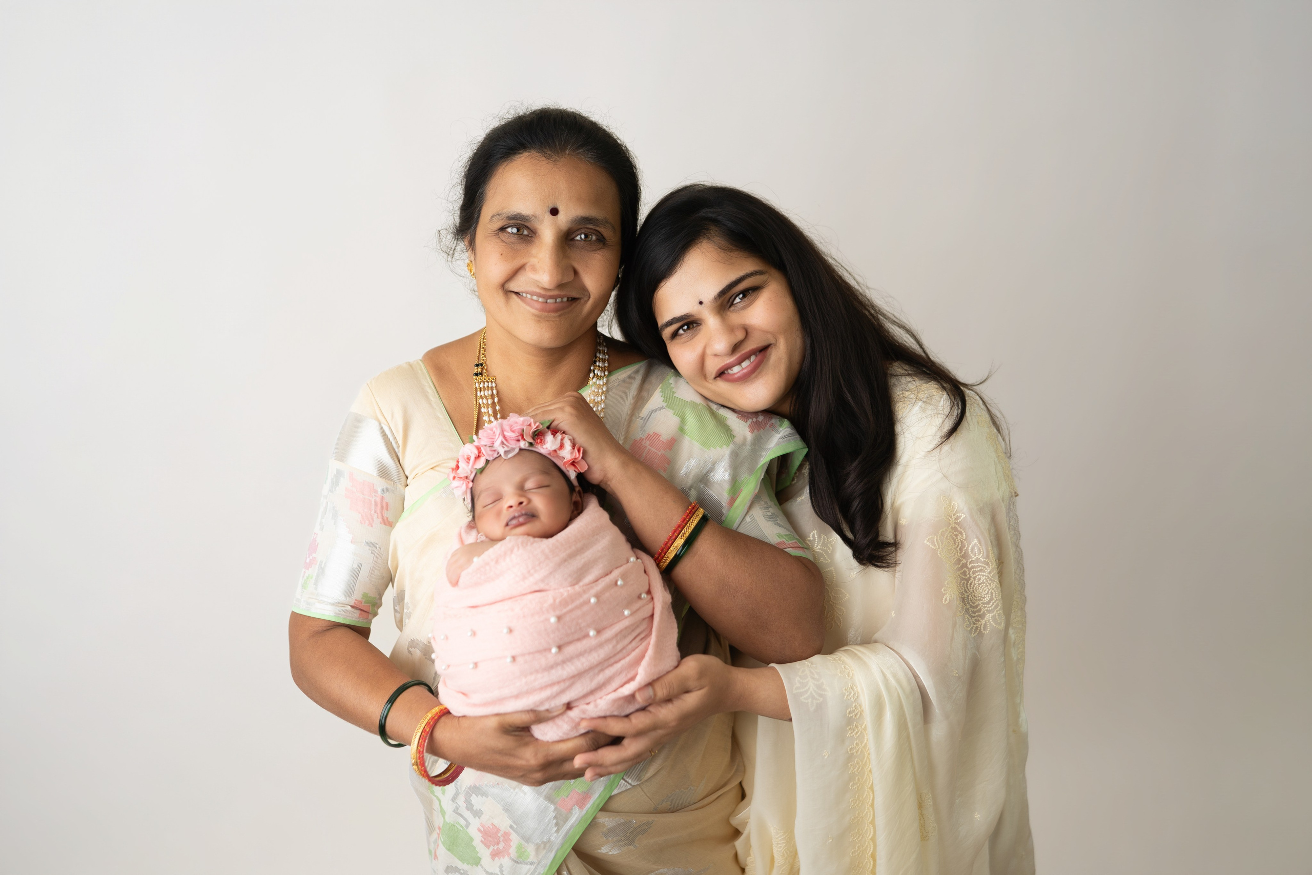 Newborn+Family. Maternity, family and newborn photography in San Francisco Bay Area