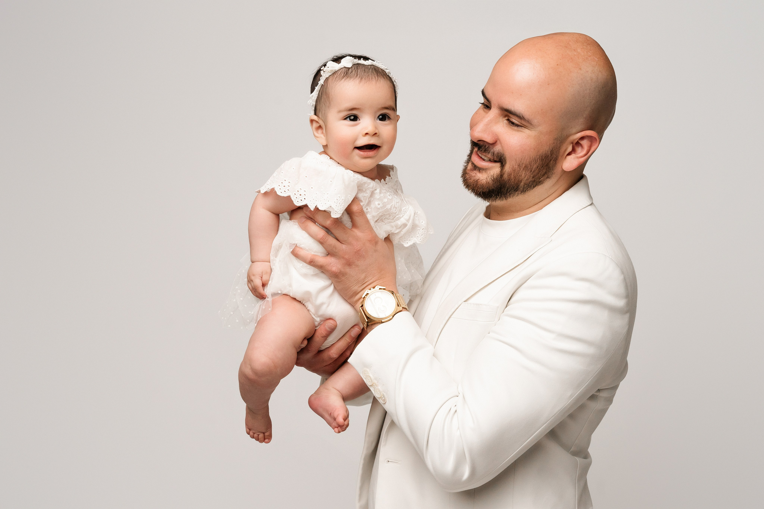 A studio milestone session for 5 months old baby Alejandra and her beautiful family❤️. Newborn and family photographer. Hills District. Sydney