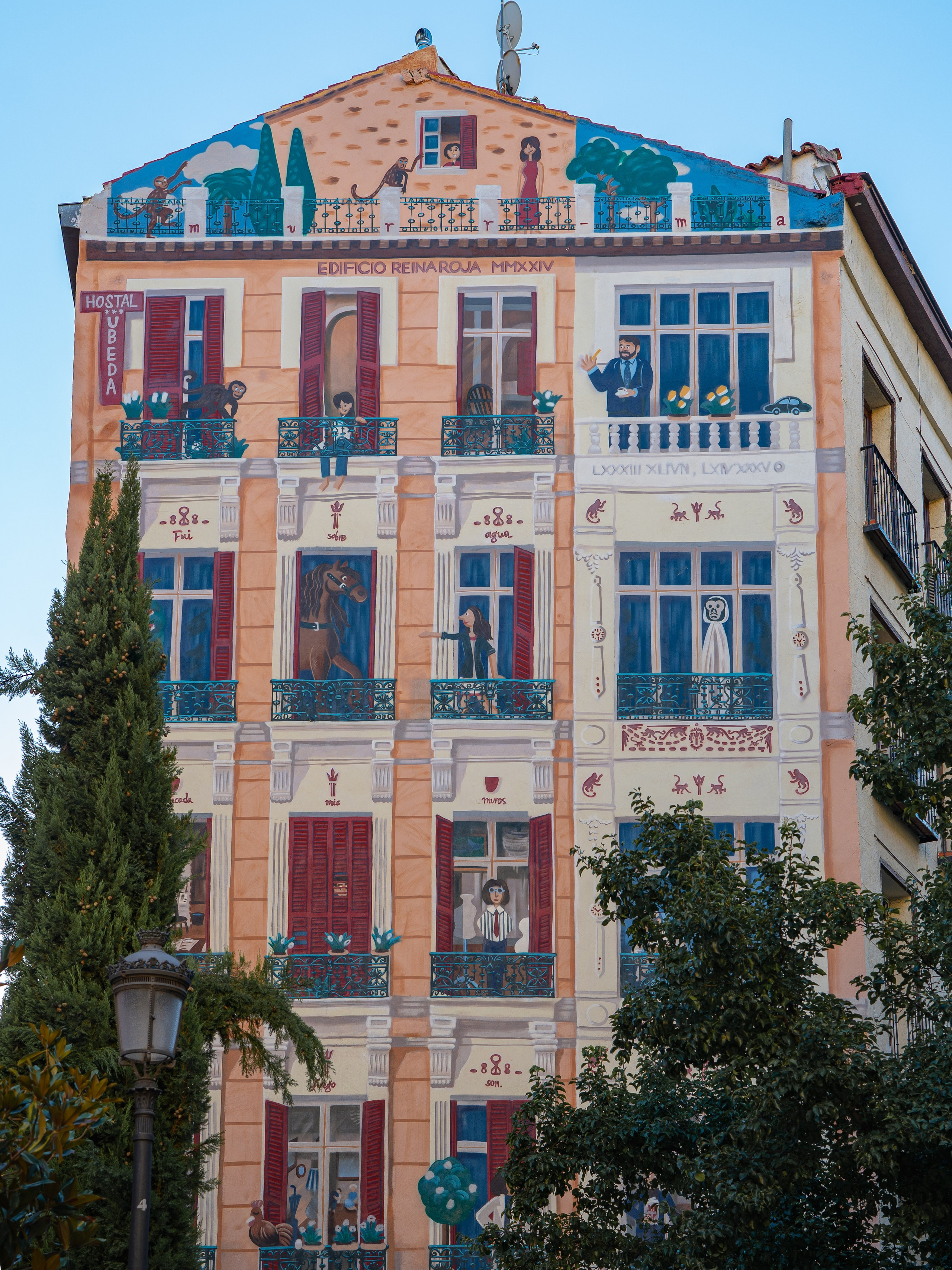 Summer hours in Madrid. Fotógrafo en Madrid, España. Alyona Belyaninova