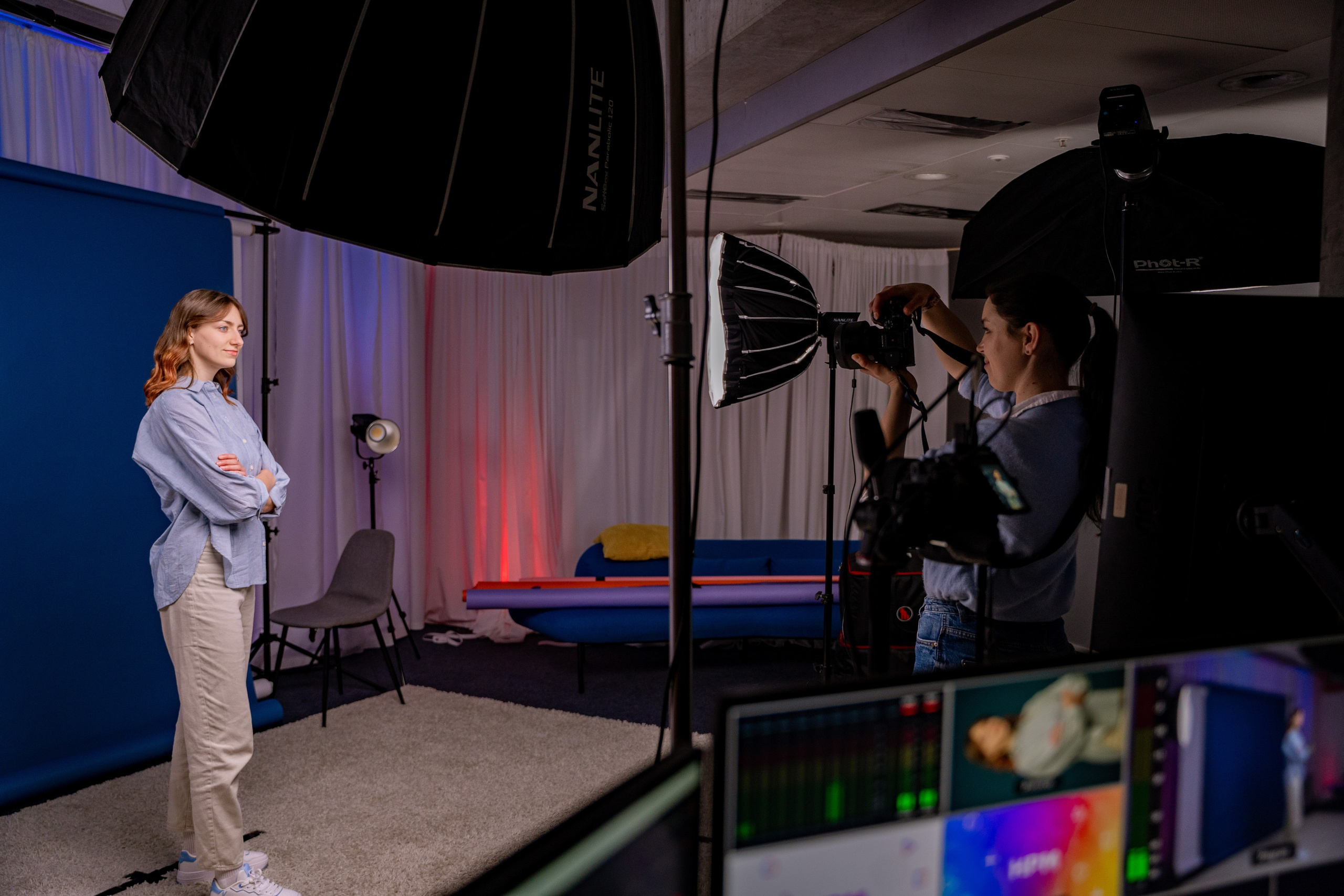 Media Agency Photoshoot — Raymond | Behind-the-Scenes Photography. Photographer in Chisinau — Raymond | Portraits, Events & Product Photography