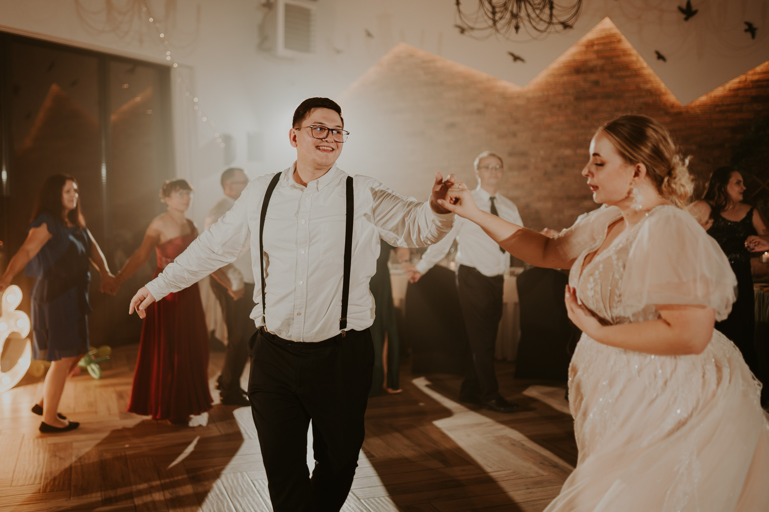 Trzy Drzewa: wspaniała uroczystość Wiktorii i Kamila. Karkowskafoto - fotografia miłości