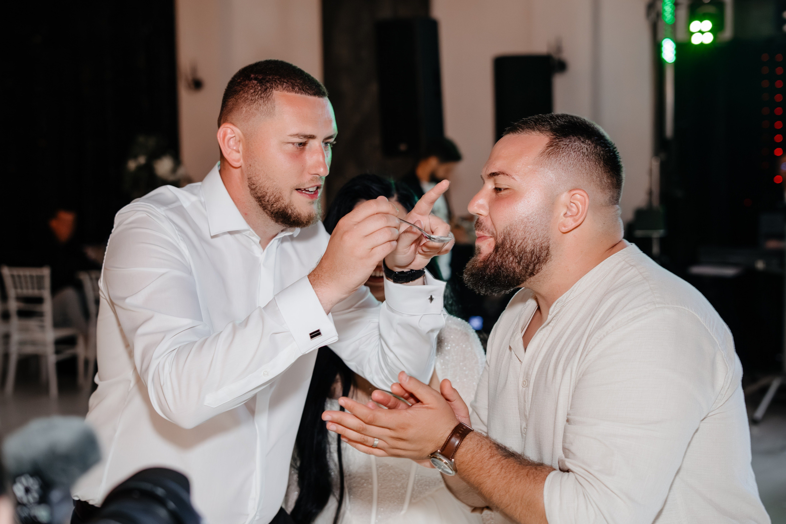 Catalina & Remus. Raw Studio. Fotograful tau de nunta!