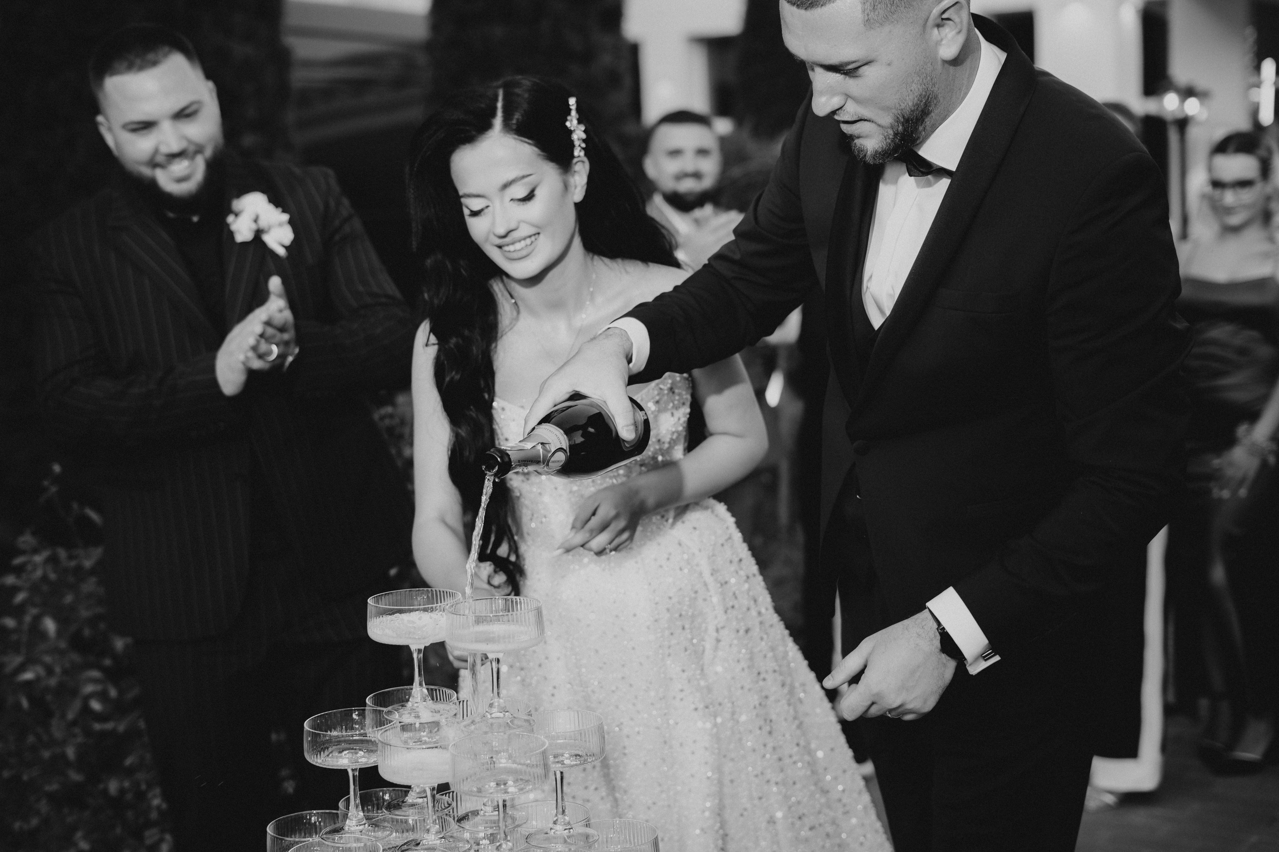 Catalina & Remus. Raw Studio. Fotograful tau de nunta!