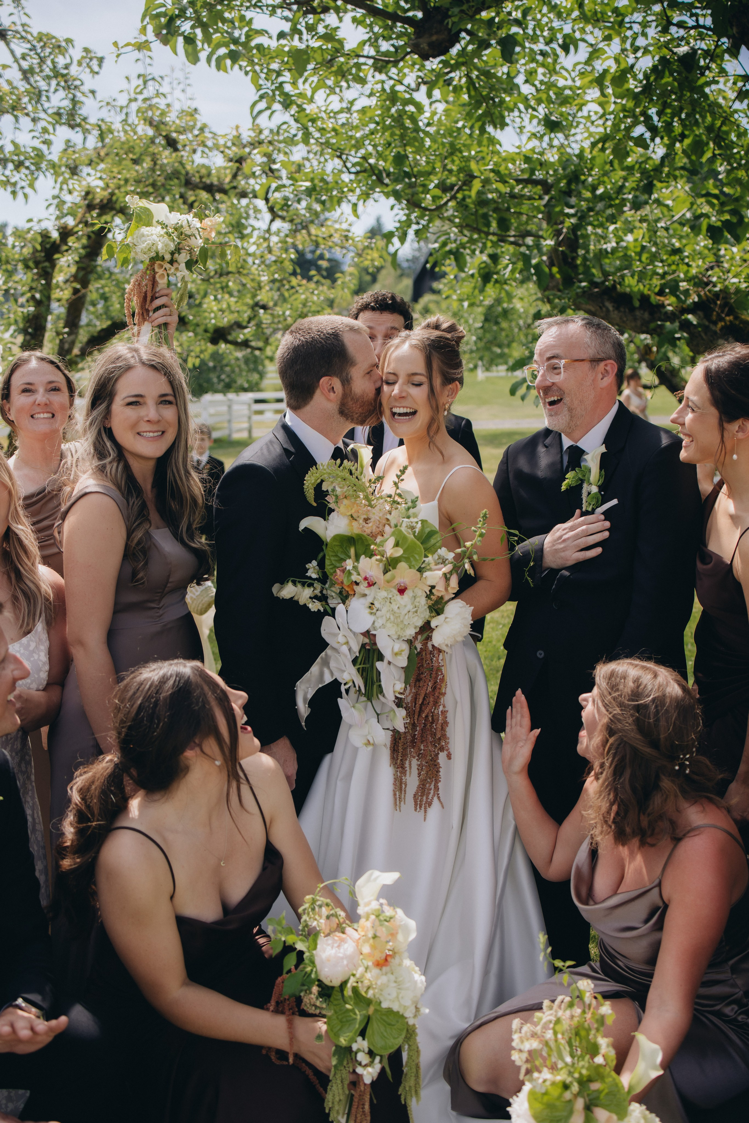 Wedding Shelby & Riley | Columbia River Gorge, WA | Georgy Shishkin Photography Photography. Portland Wedding Photographer | Authentic PNW Love Stories