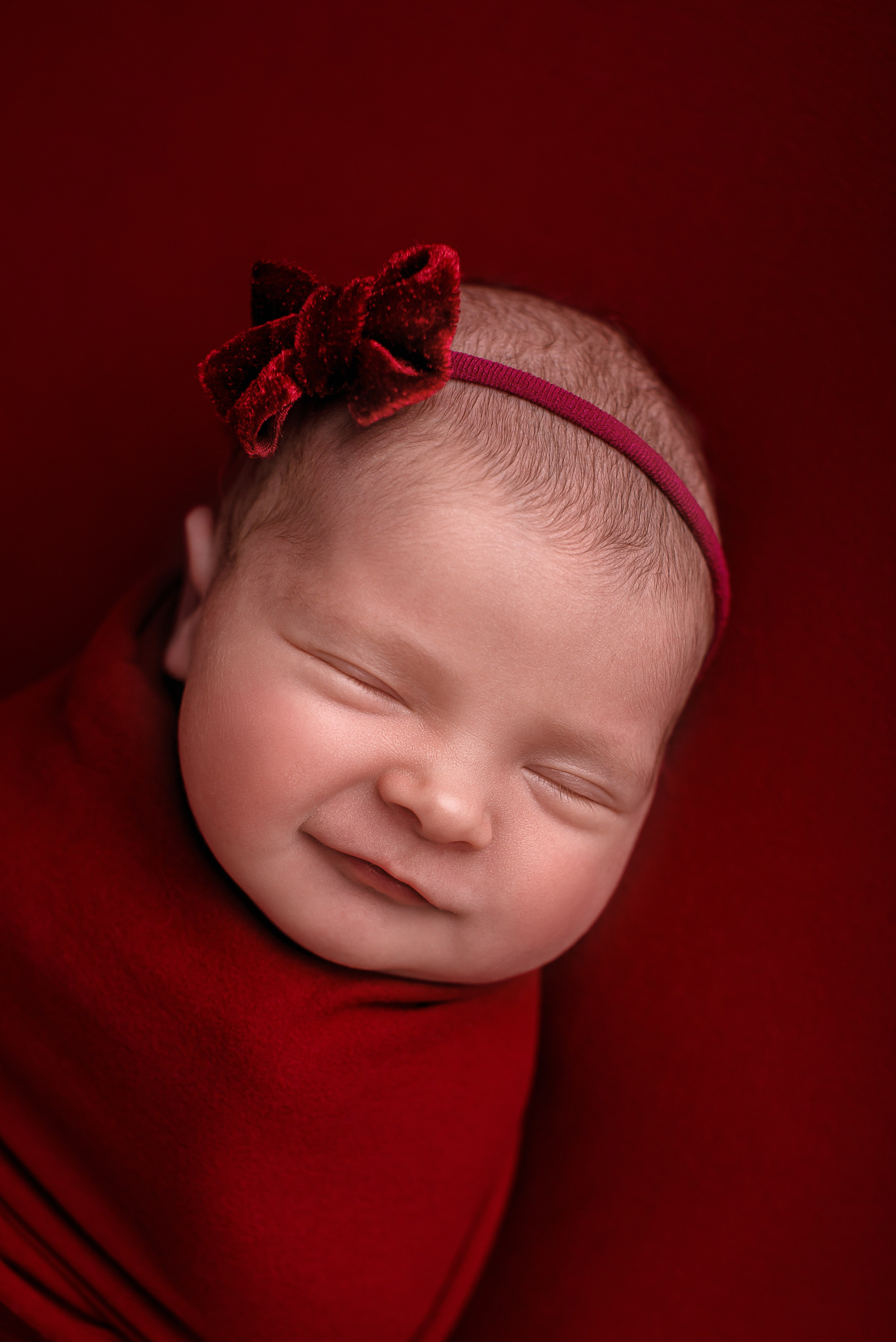Neugeborenenfotos in Berlin – Studio oder bei Ihnen zu Hause