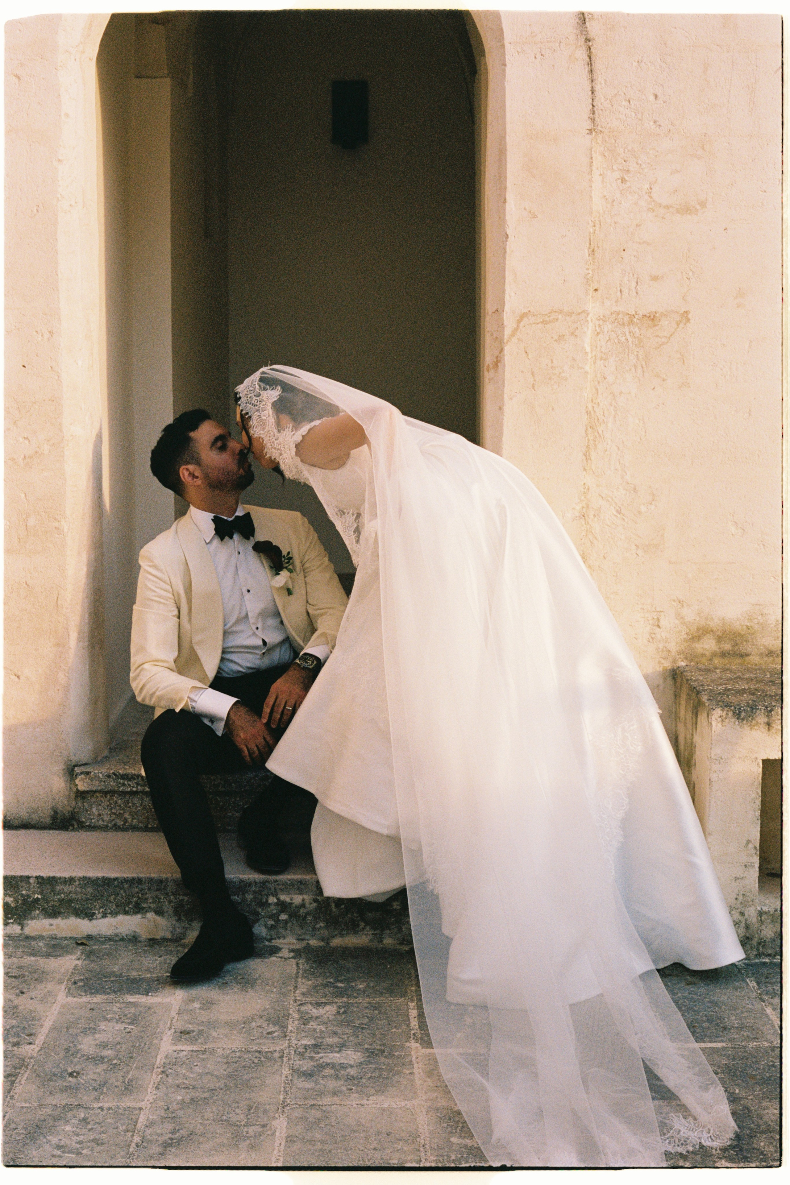 Sara Luca | Digital+Film wedding Photographer | Italy and Europe