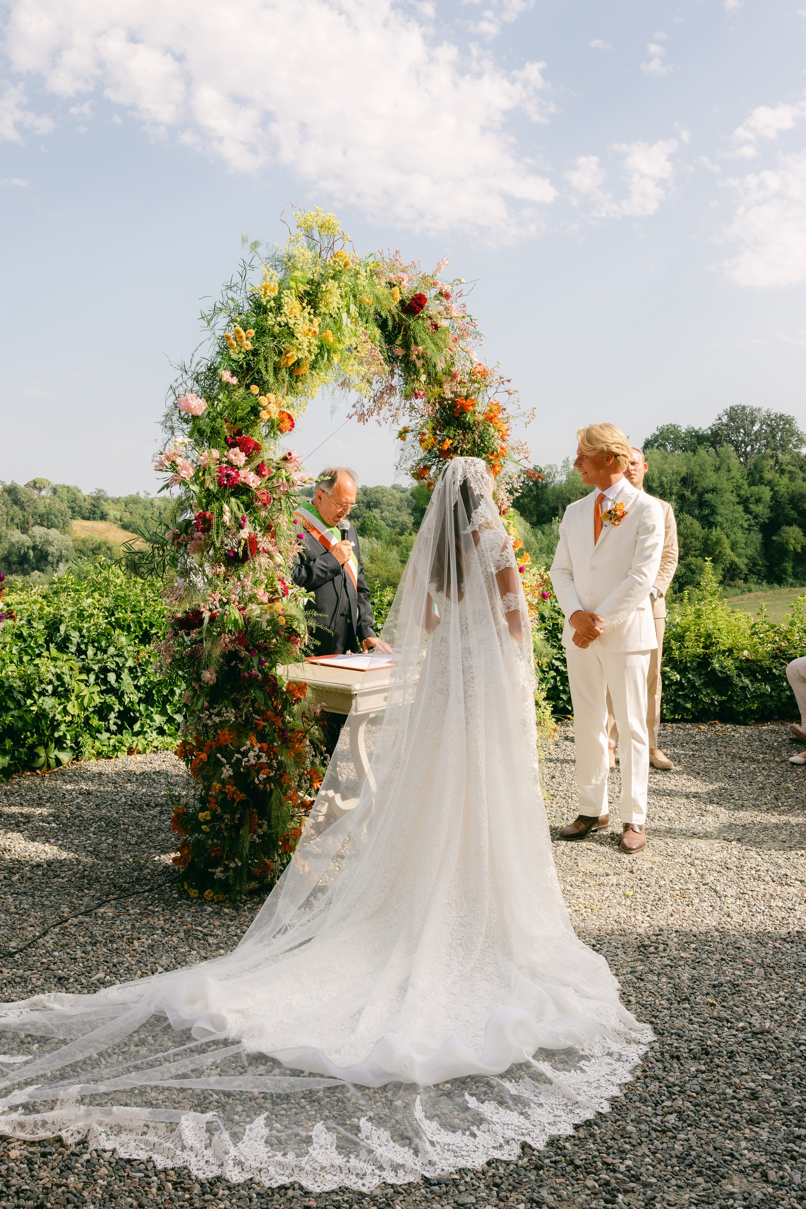 Svea and Axel. Sara Luca | Digital+Film wedding Photographer | Italy and Europe