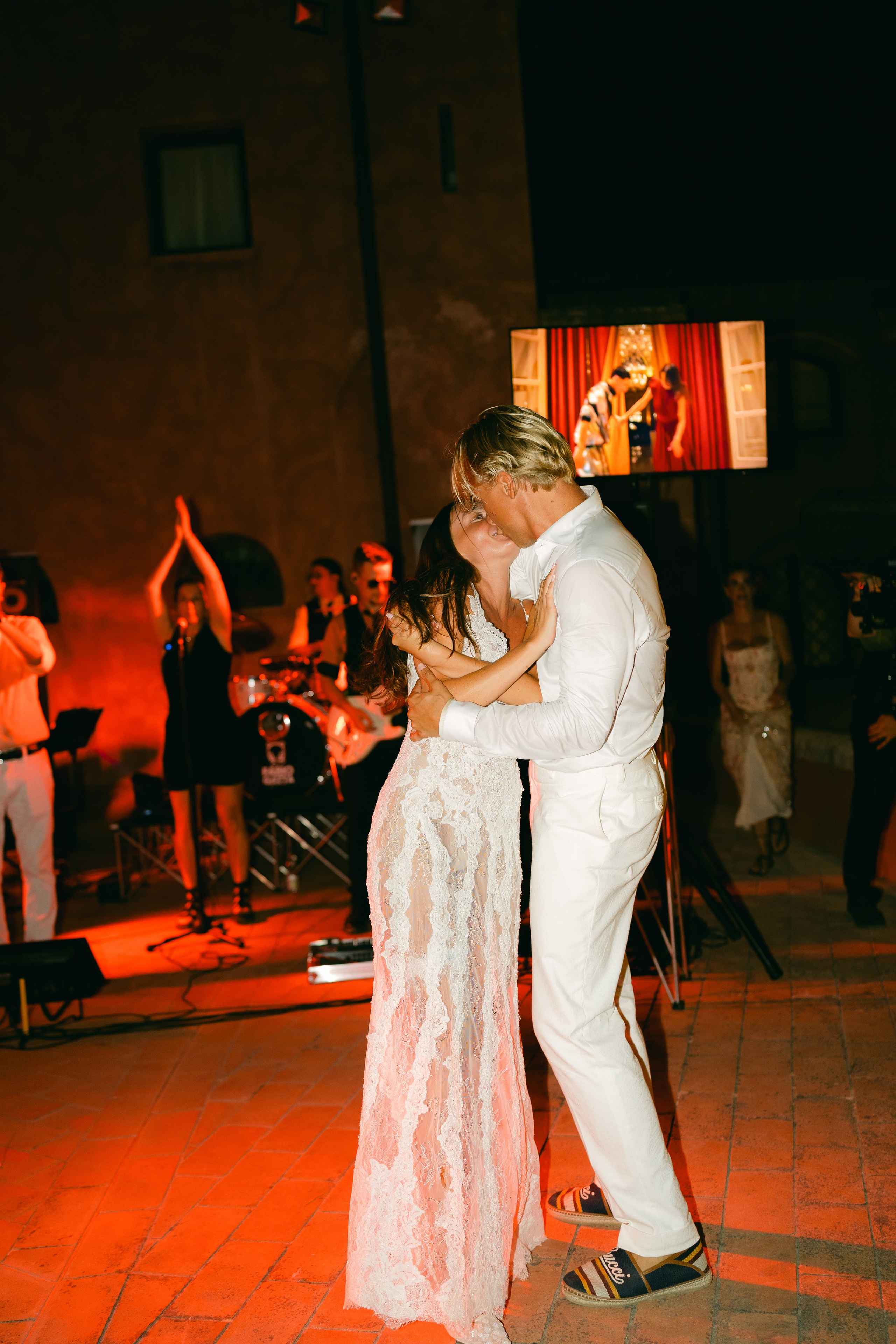 Svea and Axel. Sara Luca | Digital+Film wedding Photographer | Italy and Europe