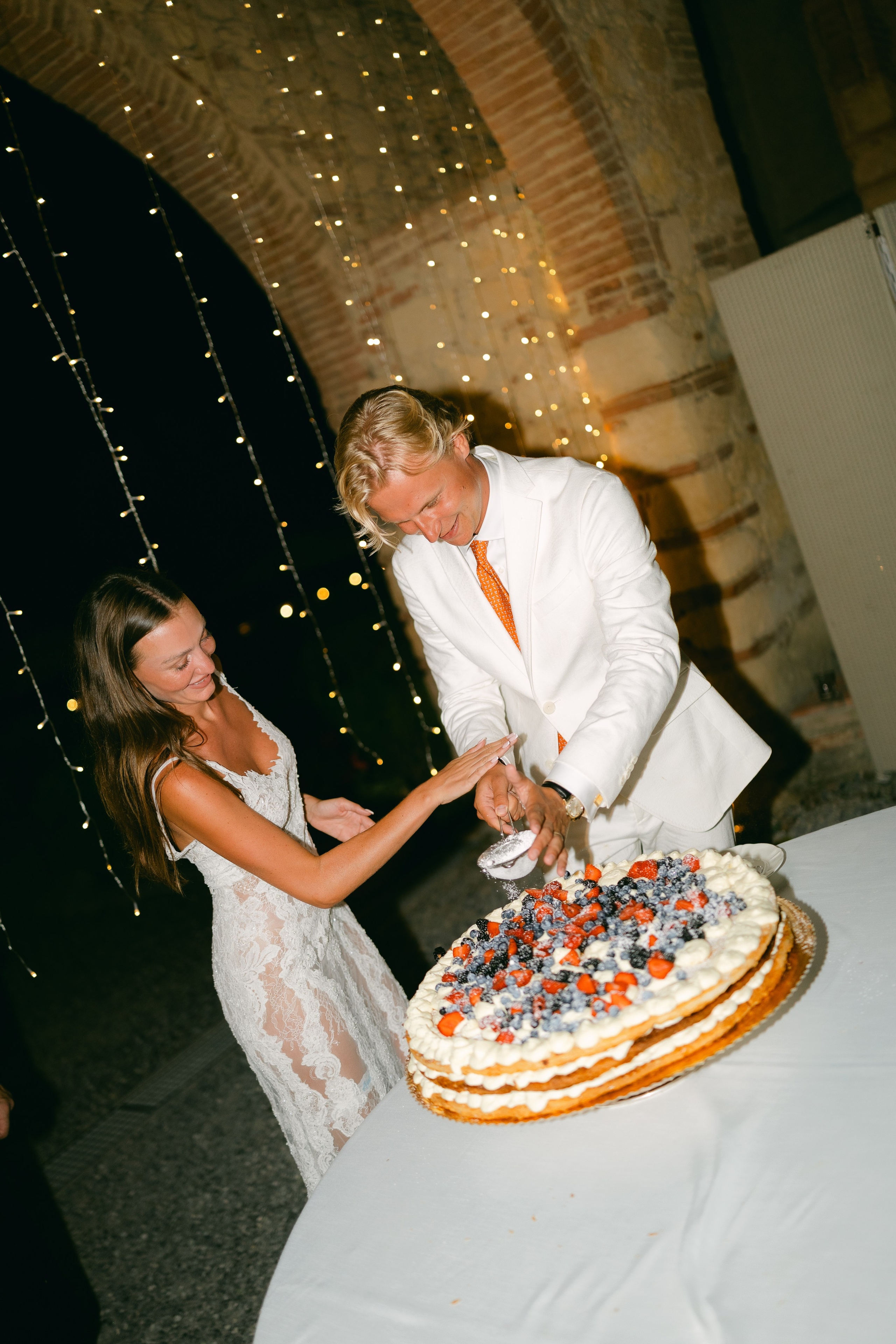 Svea and Axel. Sara Luca | Digital+Film wedding Photographer | Italy and Europe